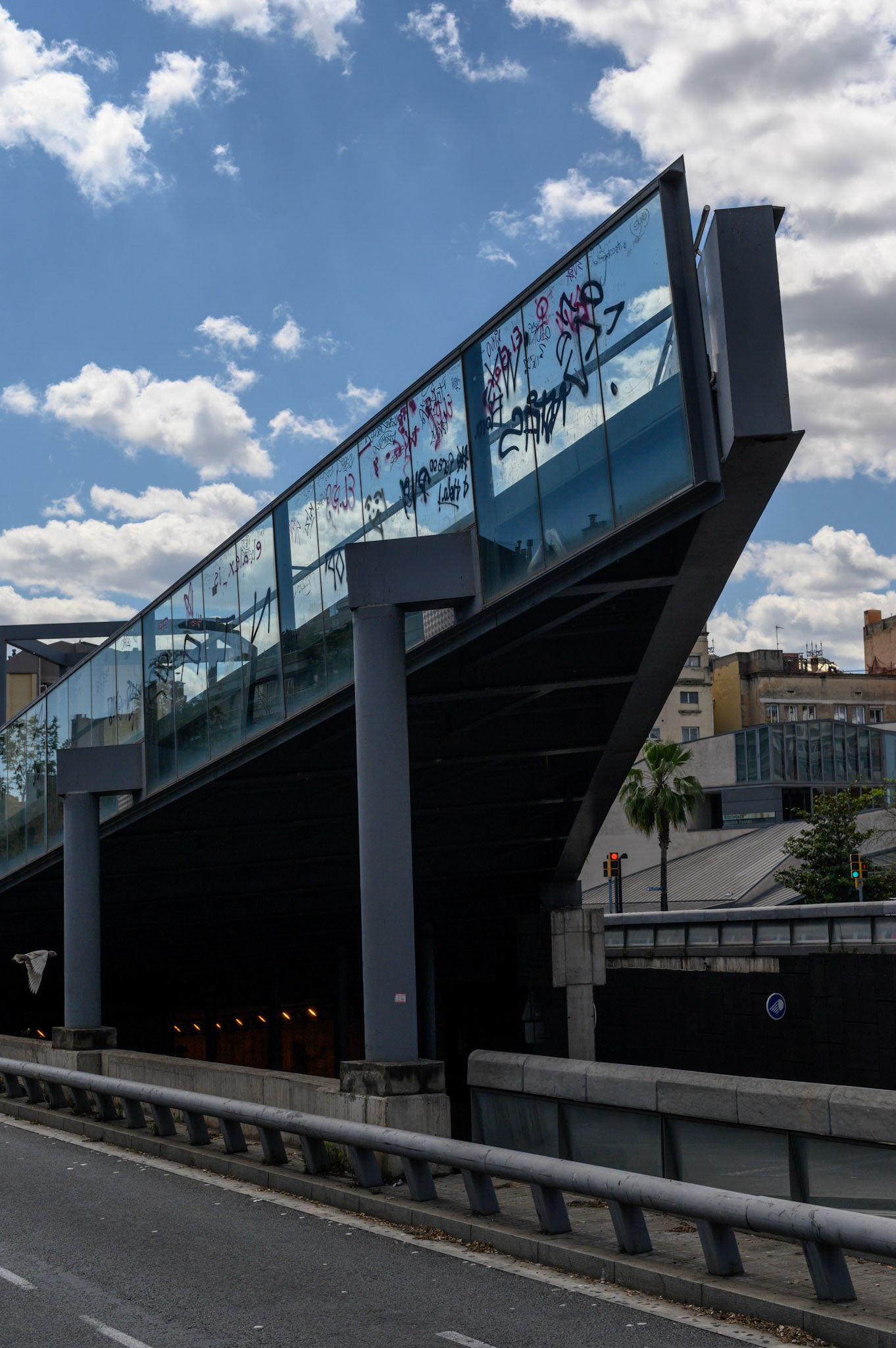 The fascinating architecture of Plaça Leseps.
