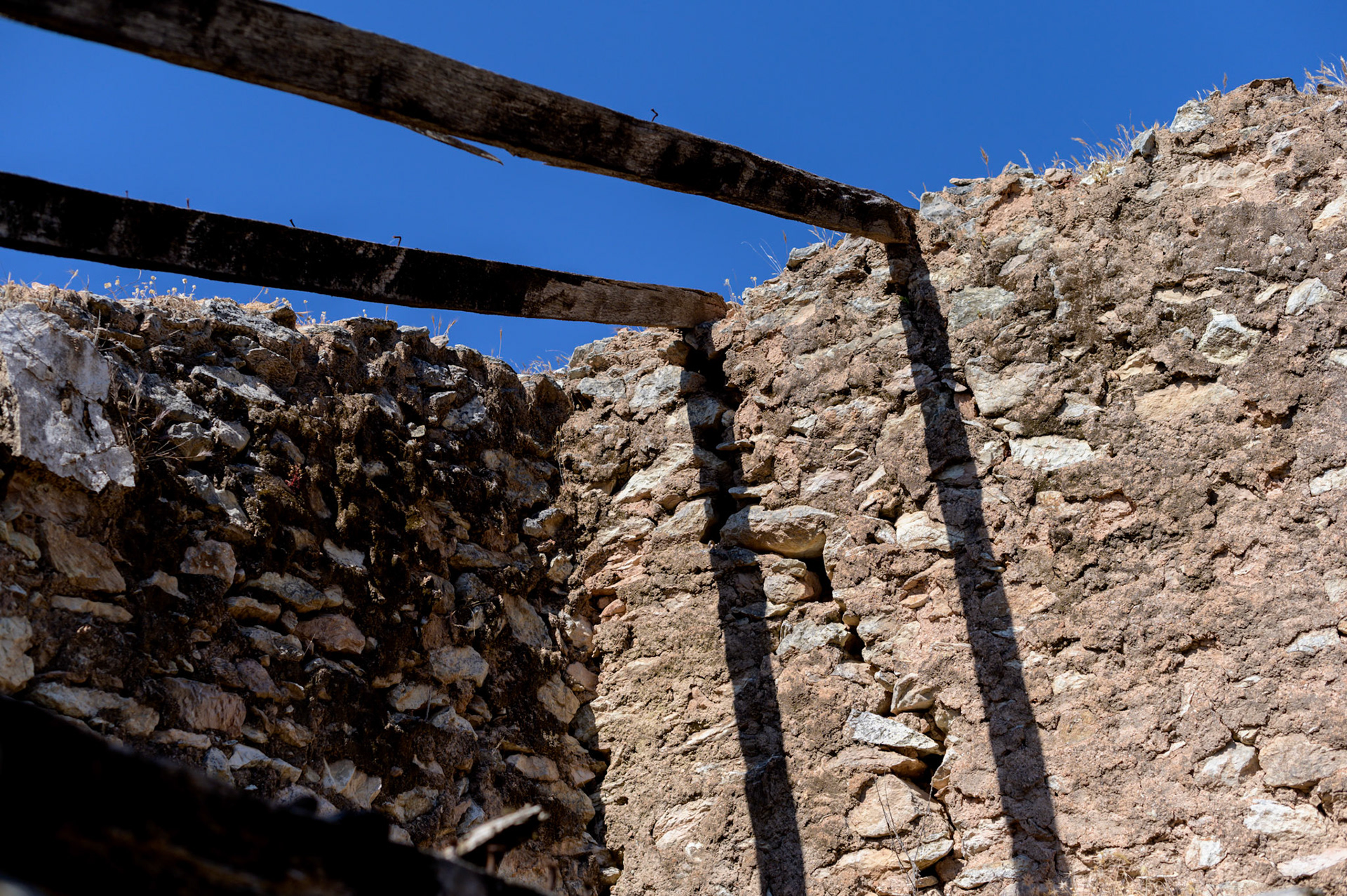 The ruined finca (farm house)