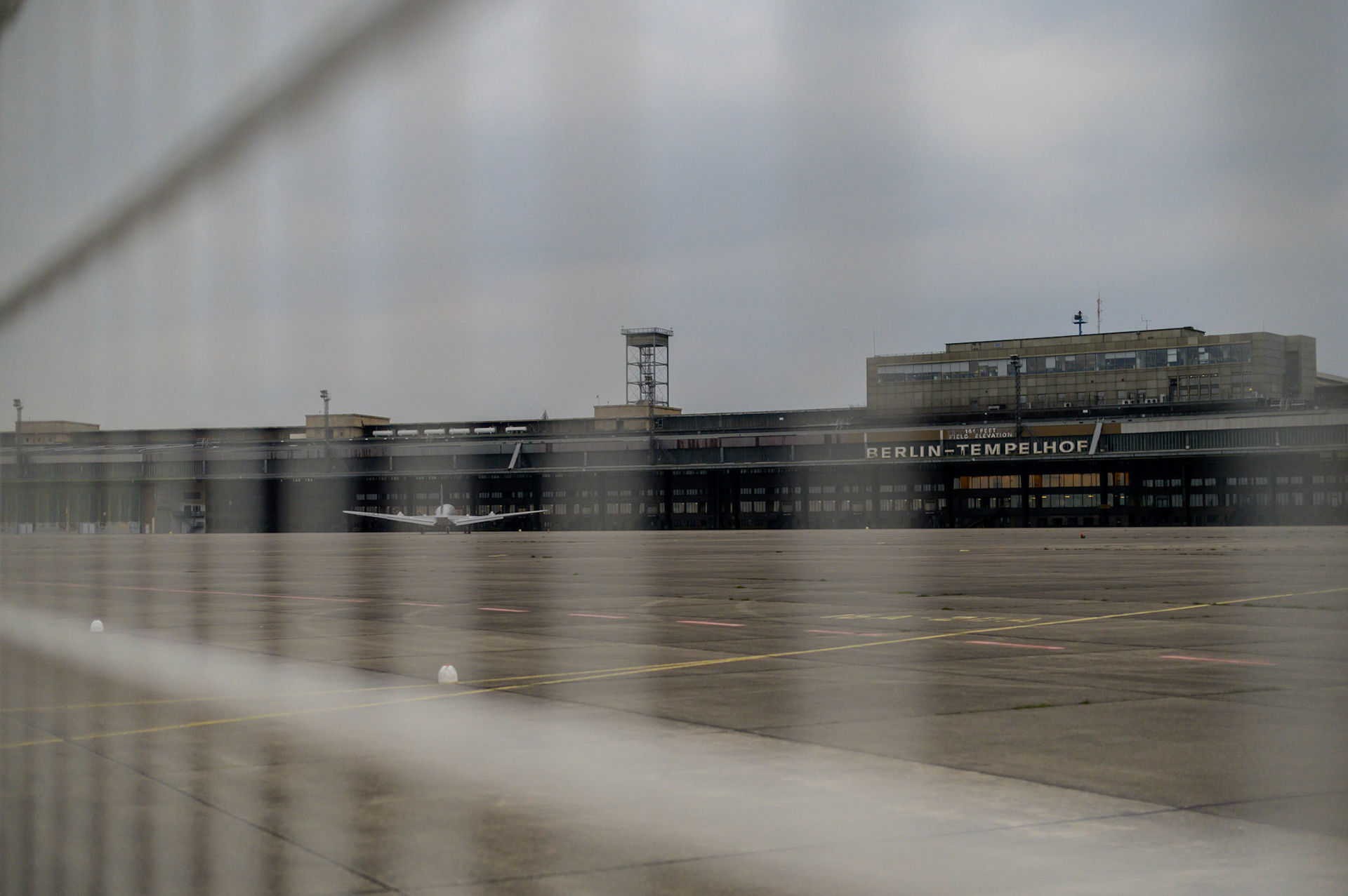 The Templehof airfield terminal buildings.
Templehof stopped operating as an airport in 2008, and was turned over to public use. The terminal buildings house artists and startup spaces while the airfield is an open recreation area.