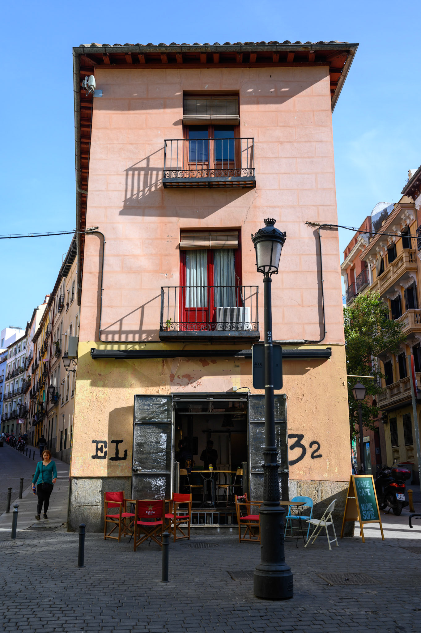 El 32 cafe, our favourite cafe in Madrid. We did look at other recommended cafes but this newly opened venue in Lavapies was perfect.