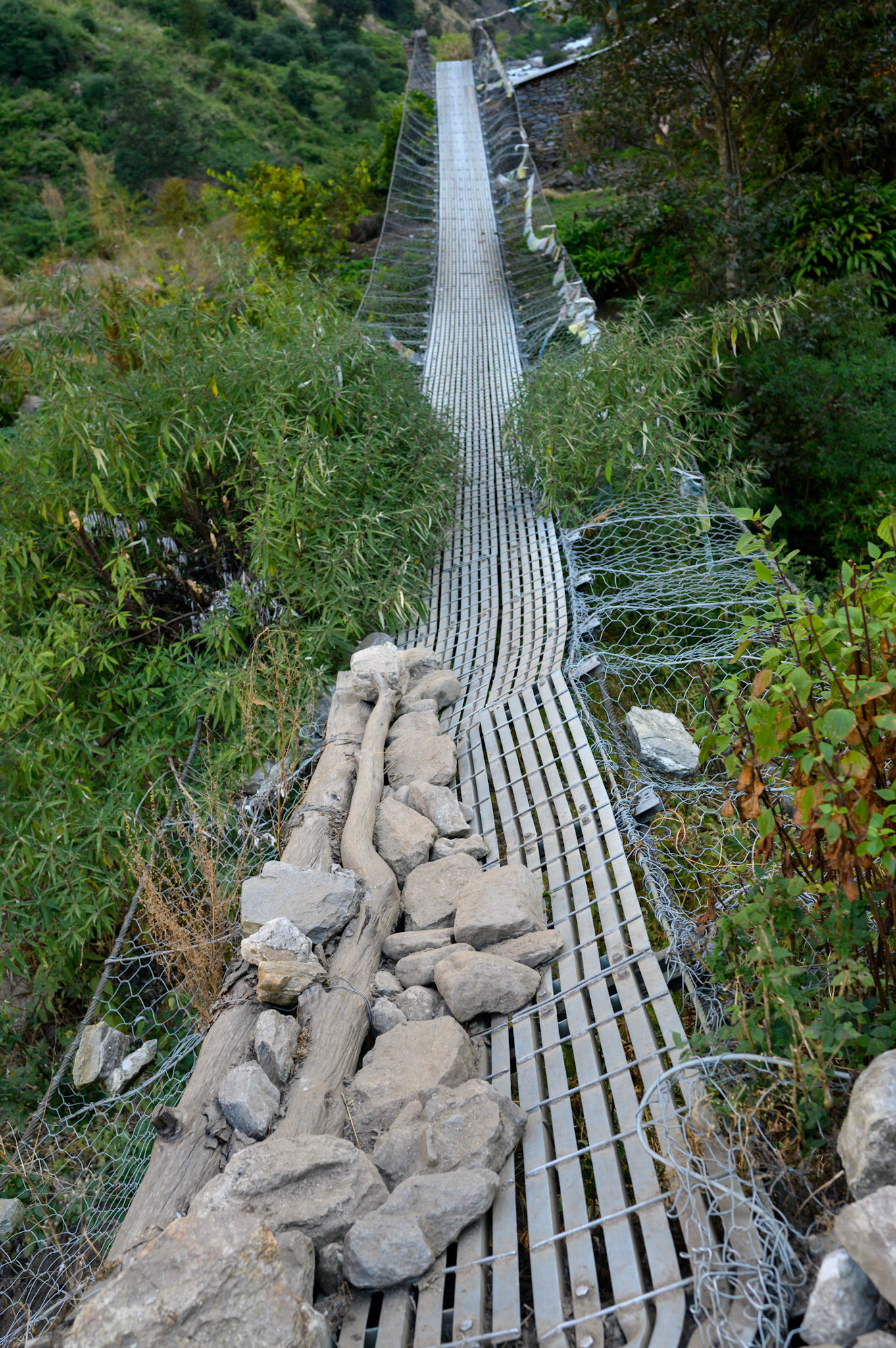 This bridge does not look reassuring.
