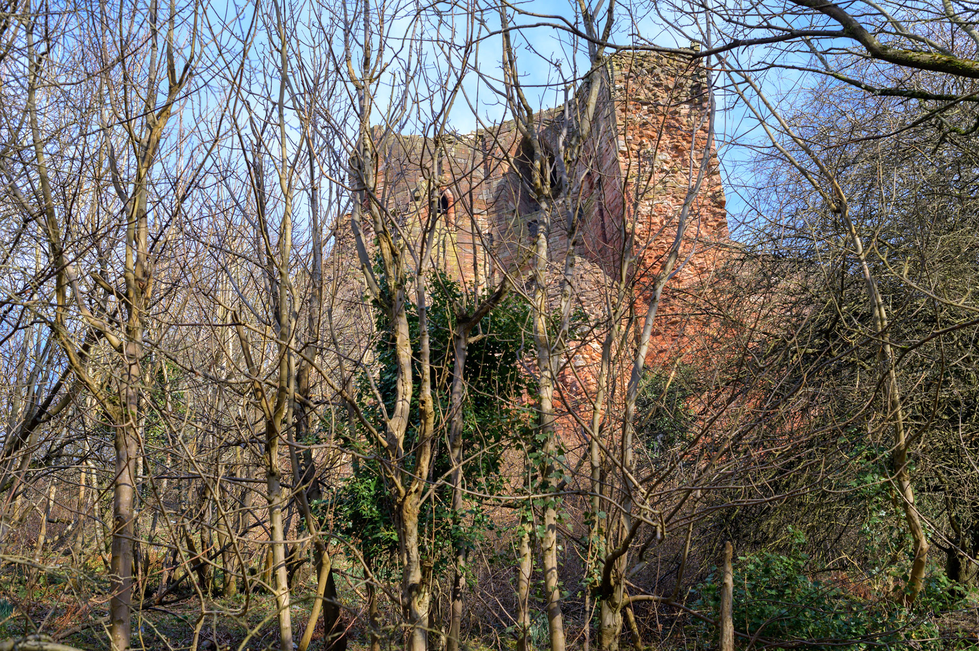 The remains of Bothwell castle, a possible scene in the Mary Queen of Scots drama.
Important note to castle builders: red sandstone might look very dramatic but it doesn't last. Much of the castle is flaking away into red dust.
