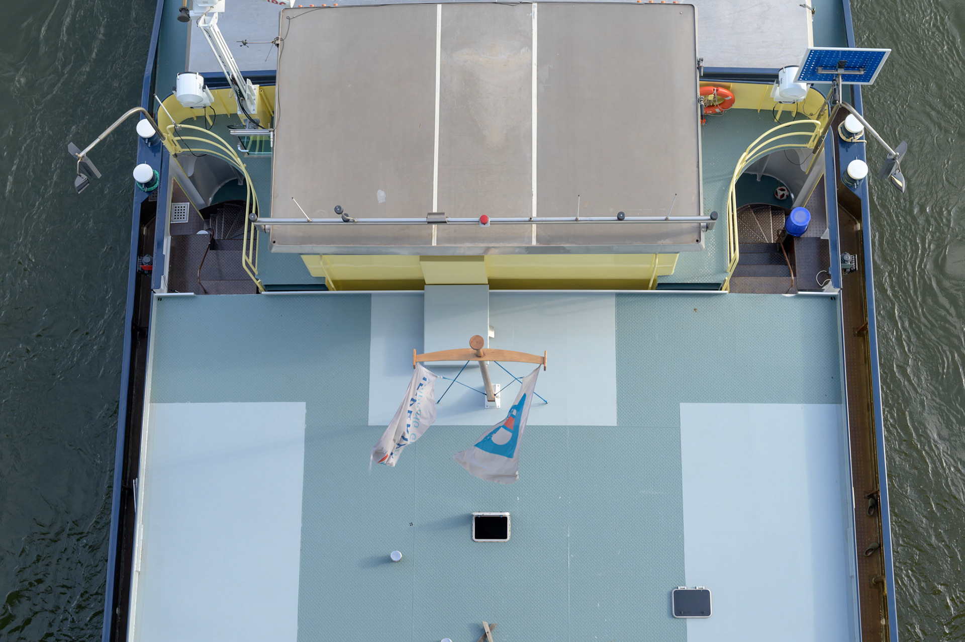 I could watch the barge traffic on the Rhine for a long time from the Düsseldorf traffic bridge.