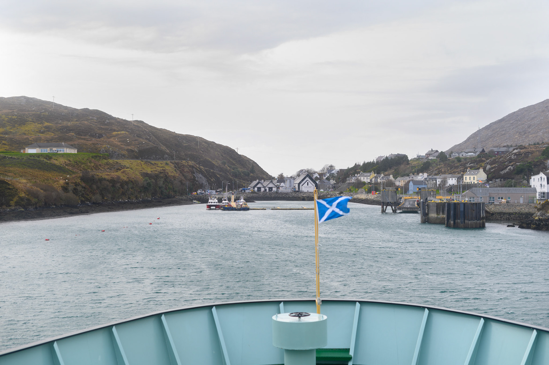 Approaching Tarbet
