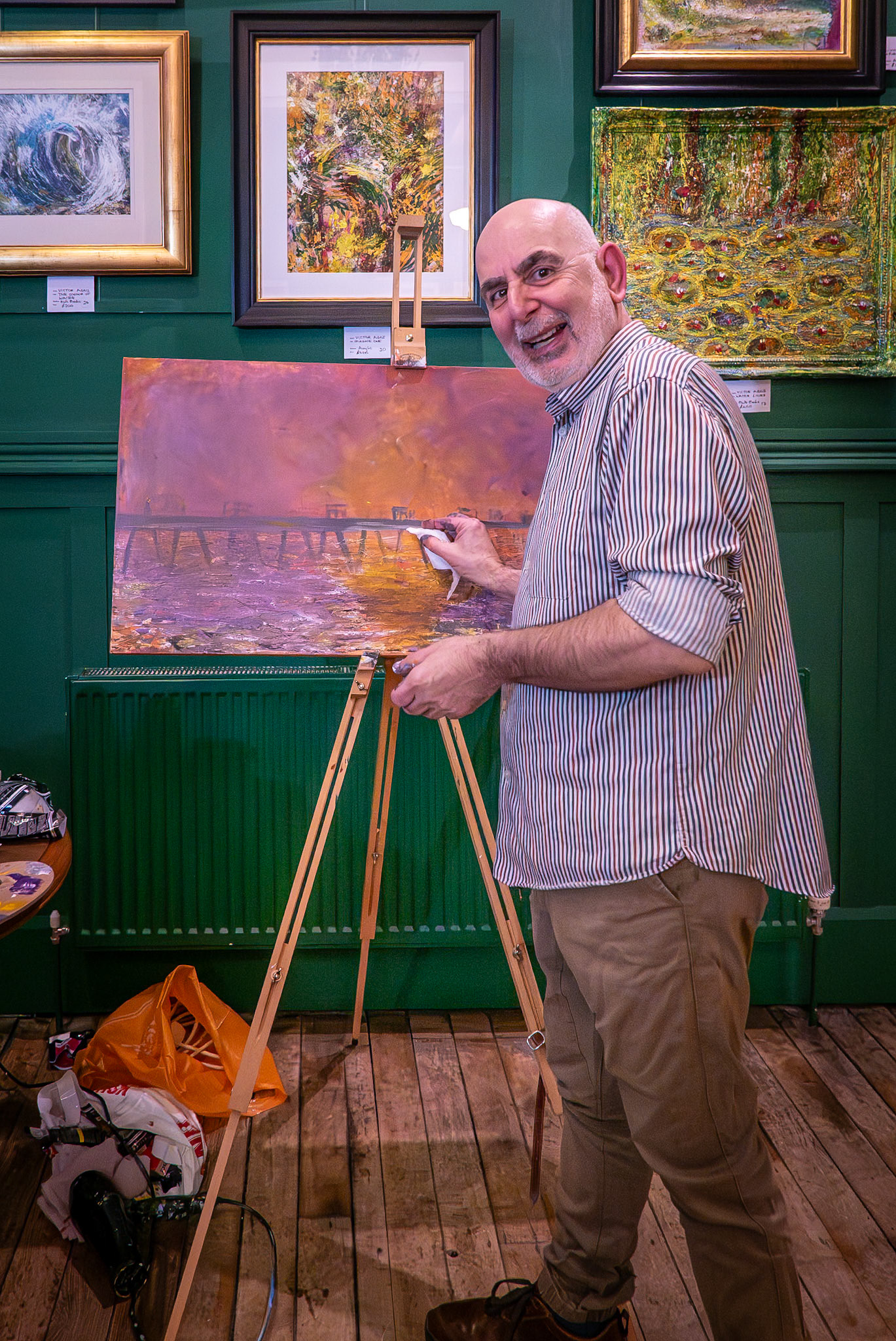 Victor Agius giving a painting demonstration at the Astor Theatre, 26th March.