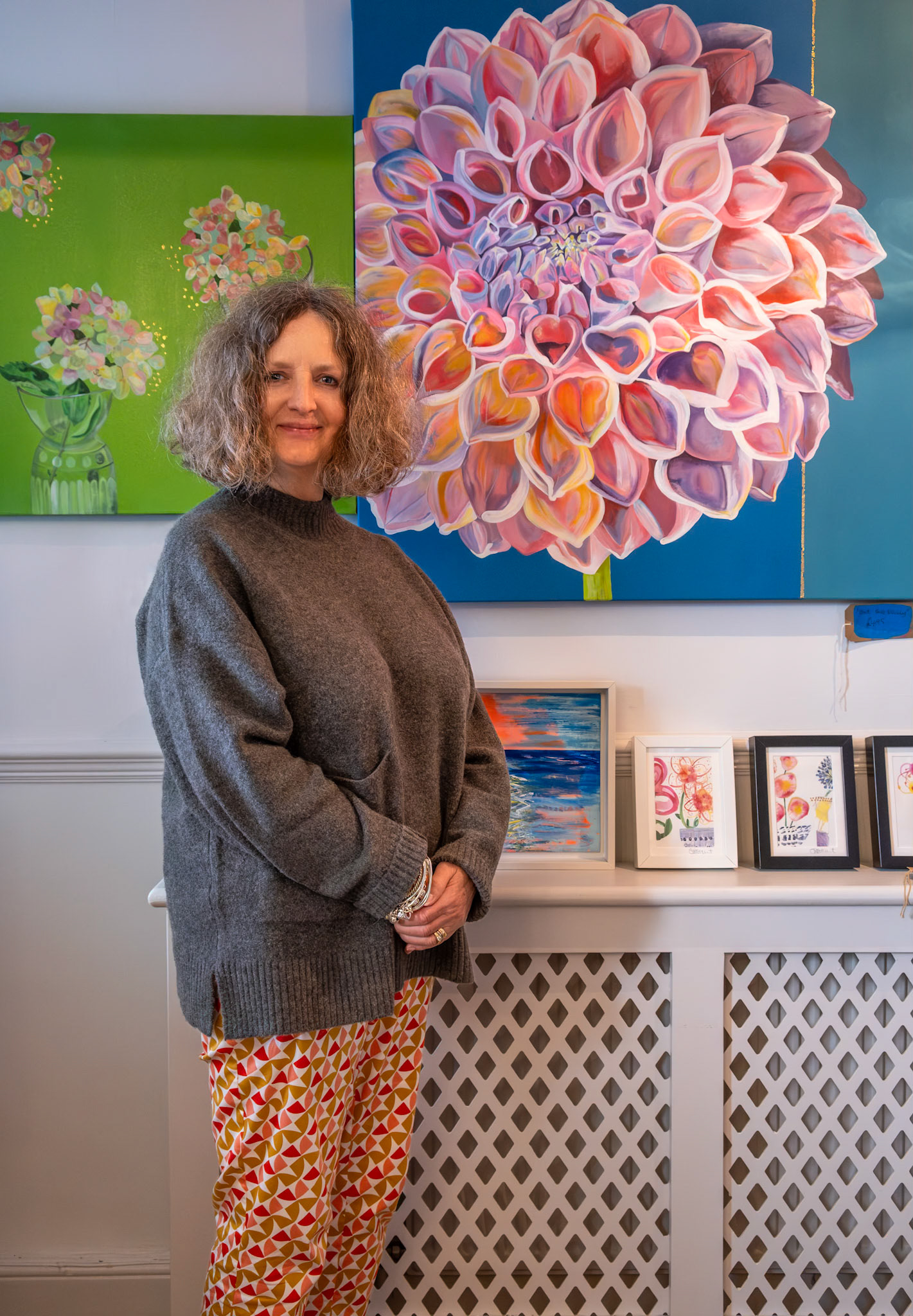 Elsa Hunt, painter, Charter Cottage, Middle Street, Deal. Elsa strives for a contemporary style using her love of colour. Artists Open Houses, 22nd October, 2023.
