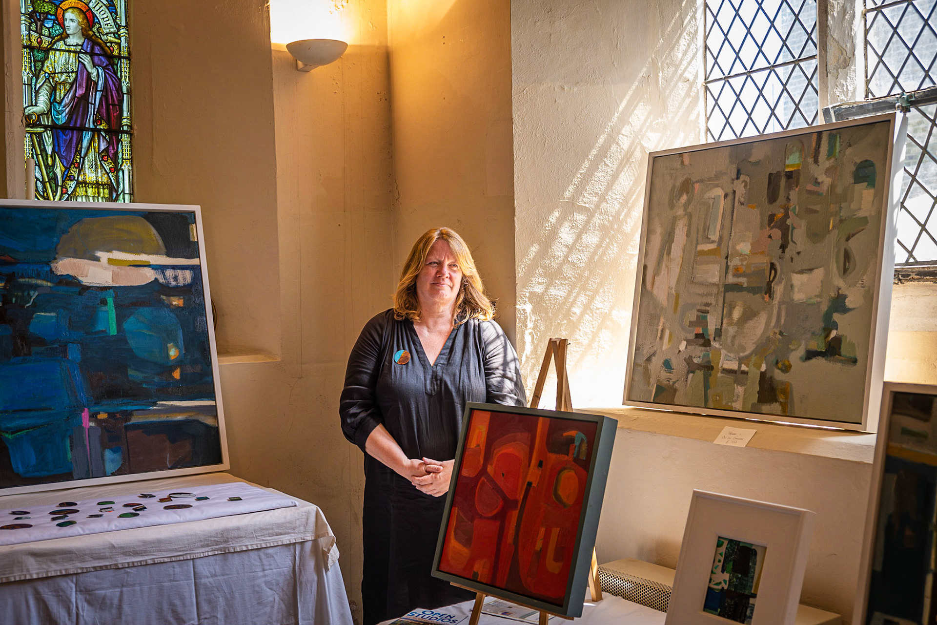 Jackie Russell, oil painting, St Saviours Church, The Strand.