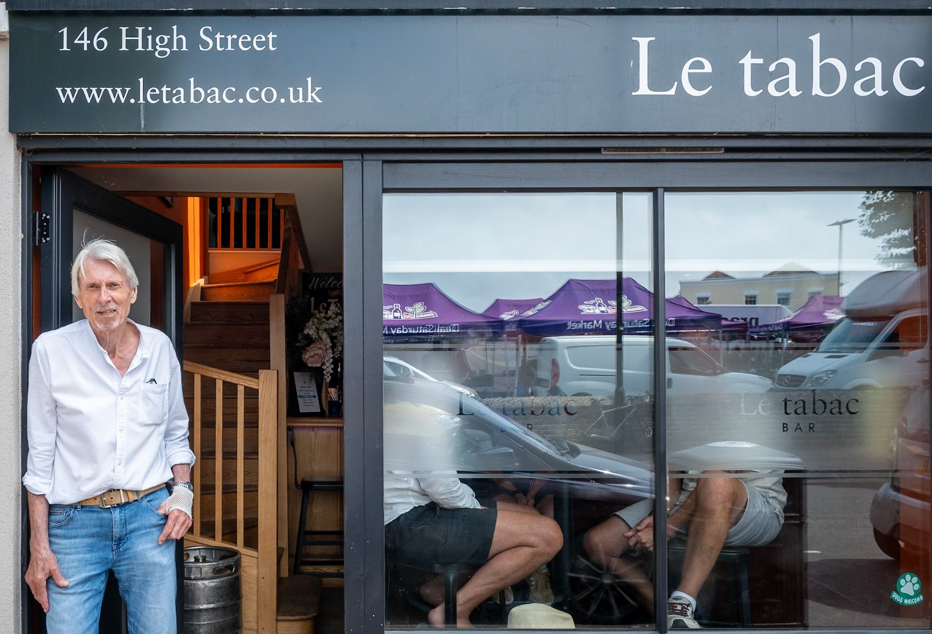Jeff, the proprietor of Le Tabac, 146 High Street. Le Tabac translates literally into tobacconist but in France they are usually combined with a cafe and bar. In the 1950s and 60s, 146 High Street was, in fact, a tobacconist.