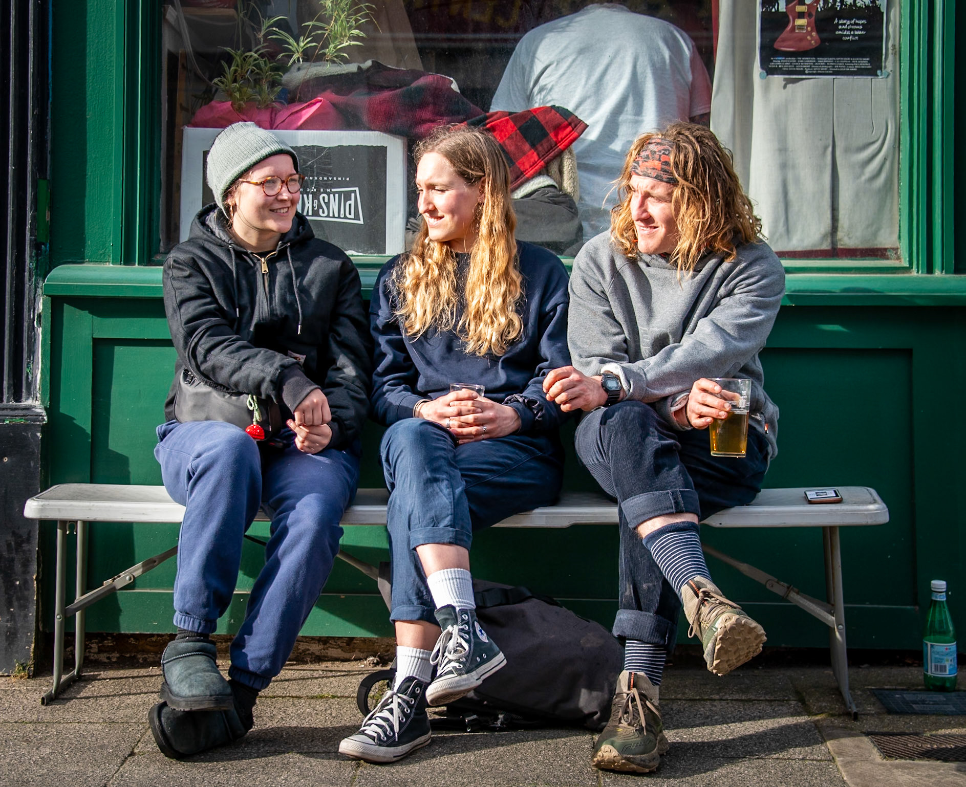 Josie, back from travelling, with Merlie, a furniture restorer and Ollie, a picture framer.  Smugglers Records and Micro Pub, King Street, Deal, 21st March, 2025.