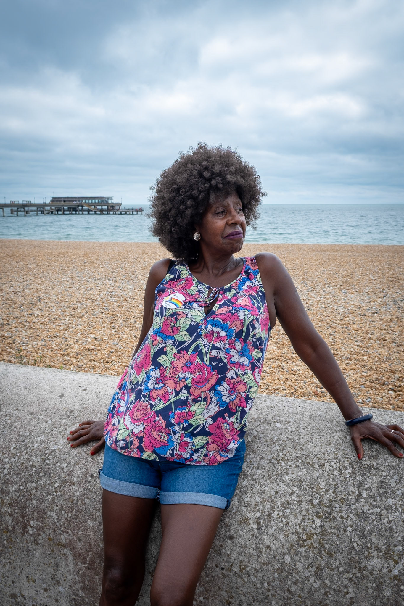 Another chance meeting with Lizabete, a Brazillian lady who moved to Walmer in 2017. Previously, Lizabete worked in London as a Portuguese interpreter. Deal seafront, 7th June, 2025.