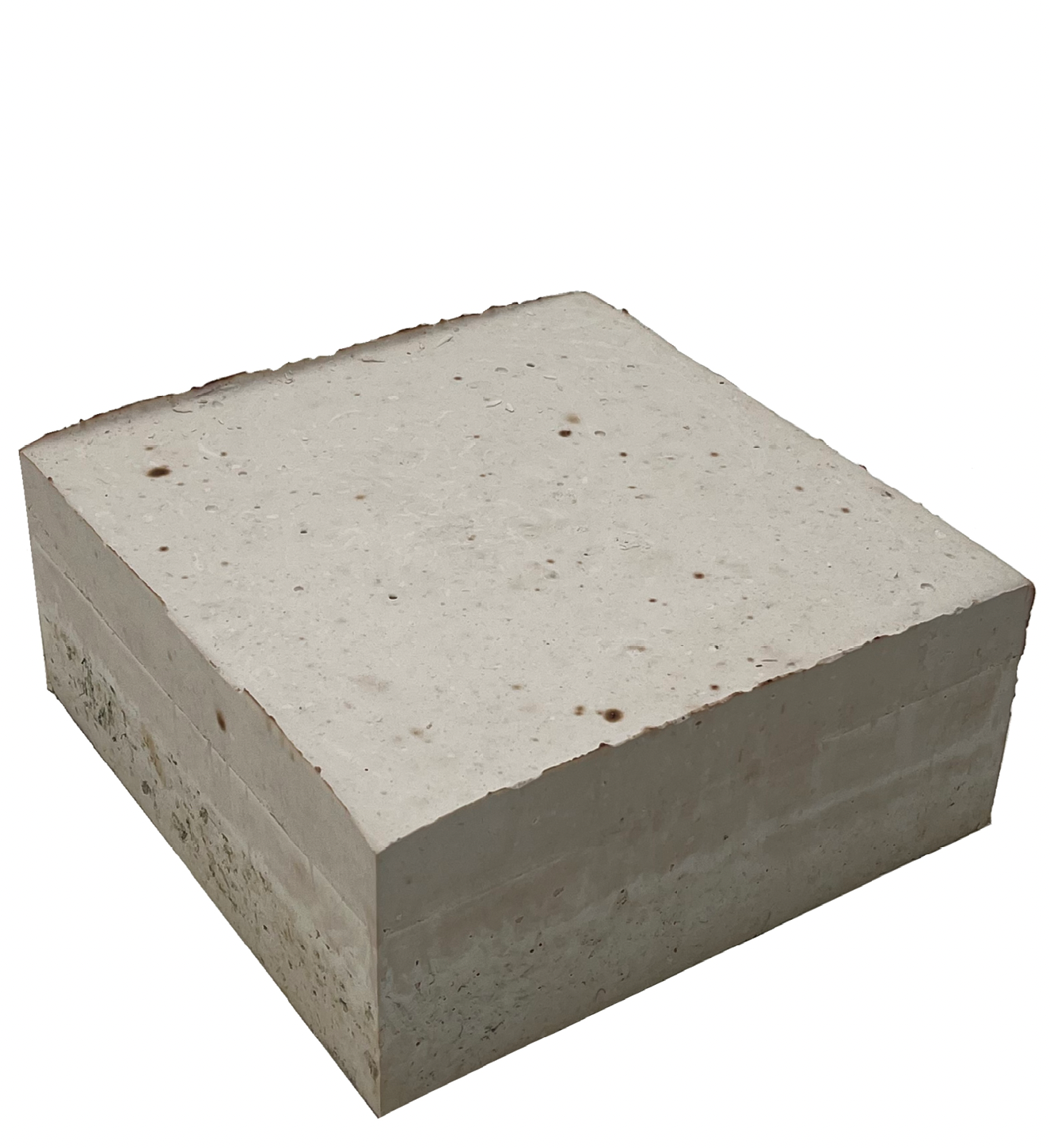 MIXING PLASTER TO IMITATE A CONCRETE BASE WITH WOOD CHIPS TO LIGHTEN THE STRUCTURE