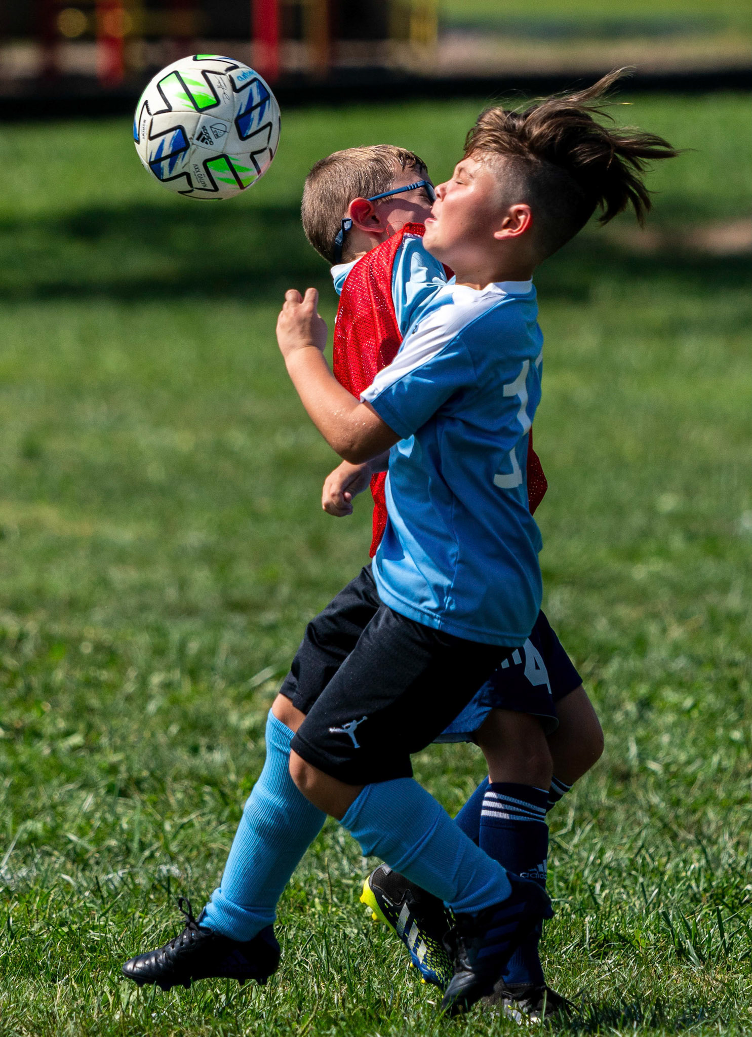 The Mt. Washington U10 Travel soccer team defeats 4-2 St. Philip Neri.