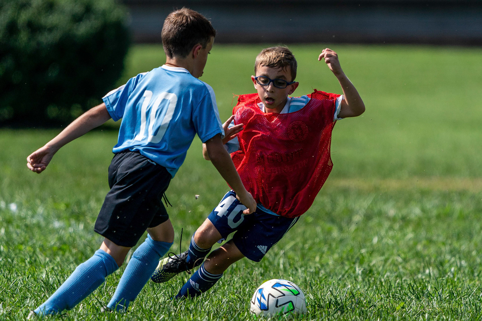 The Mt. Washington U10 Travel soccer team defeats 4-2 St. Philip Neri.
