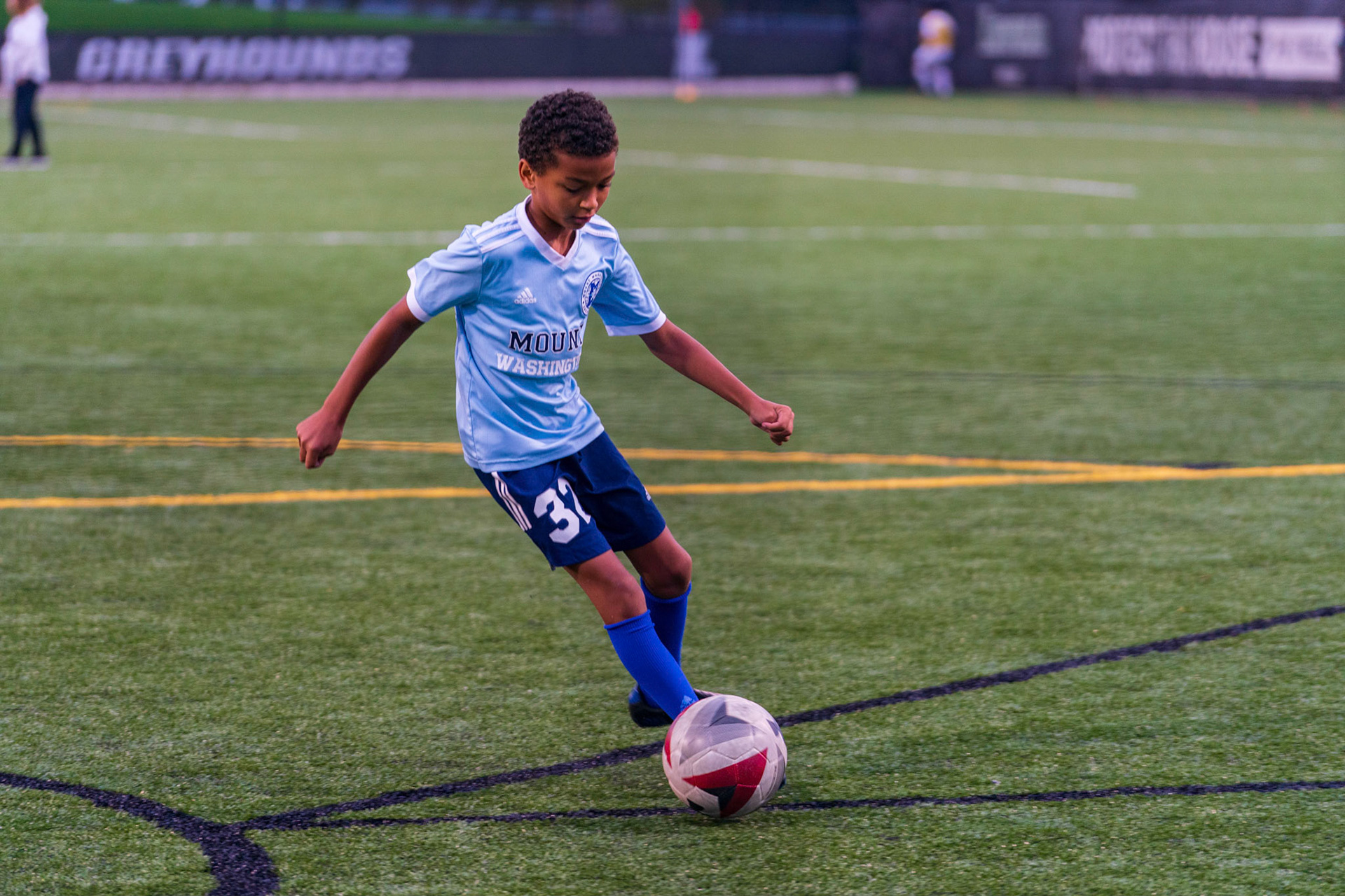 Members of the Mt. Washington Soccer Club (rec and travel) visited the Loyola Greyhounds for a game against Lafayette on Saturday, October 9, 2021.