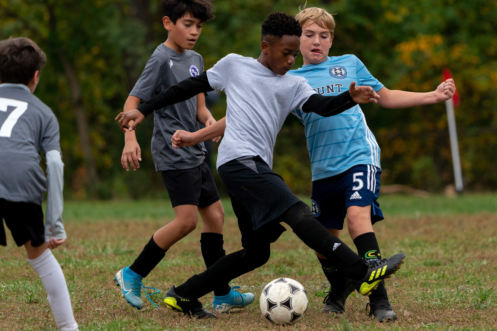 Ollie plays defense at midfield in the first half of Mt Washington's 3-1 home victory over Northwest SC on October 23, 2022.