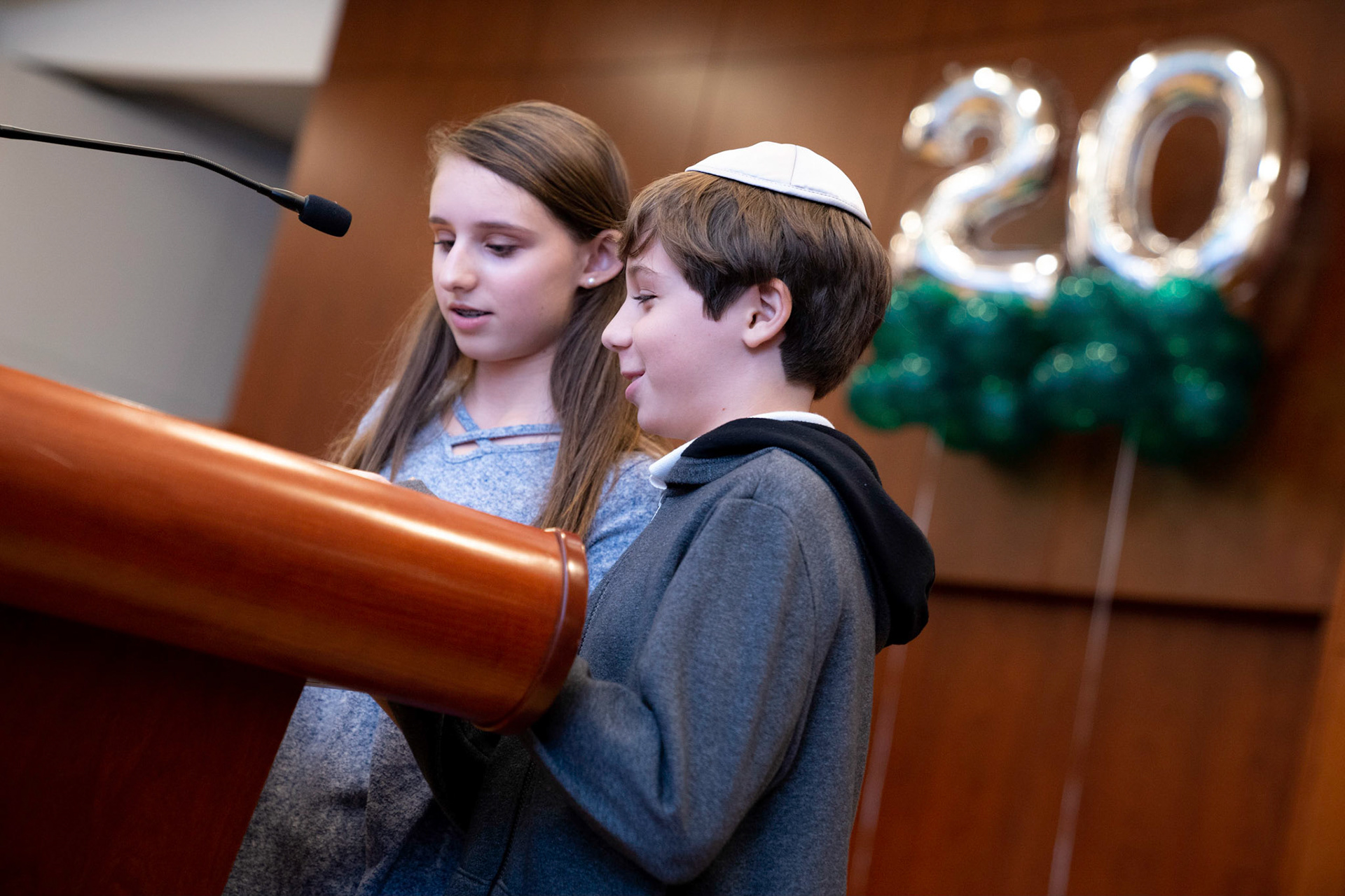 Chizuk Amuno celebrates Rabbi Debbie Wechsler’s 20th anniversary on Sunday, October, 27, 2019.