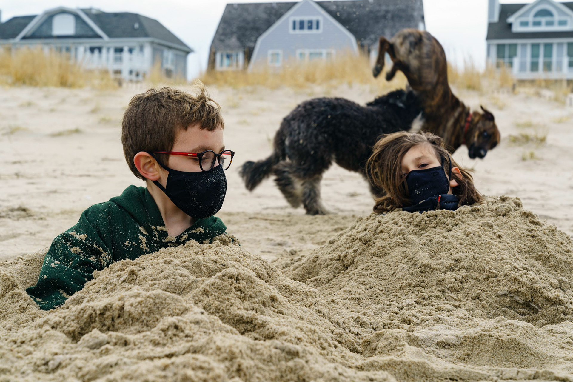 New Year’s trip to the beach. Hike at Gordon Pond in Cape Henlopen. Playing at the beach. Buried little ones.