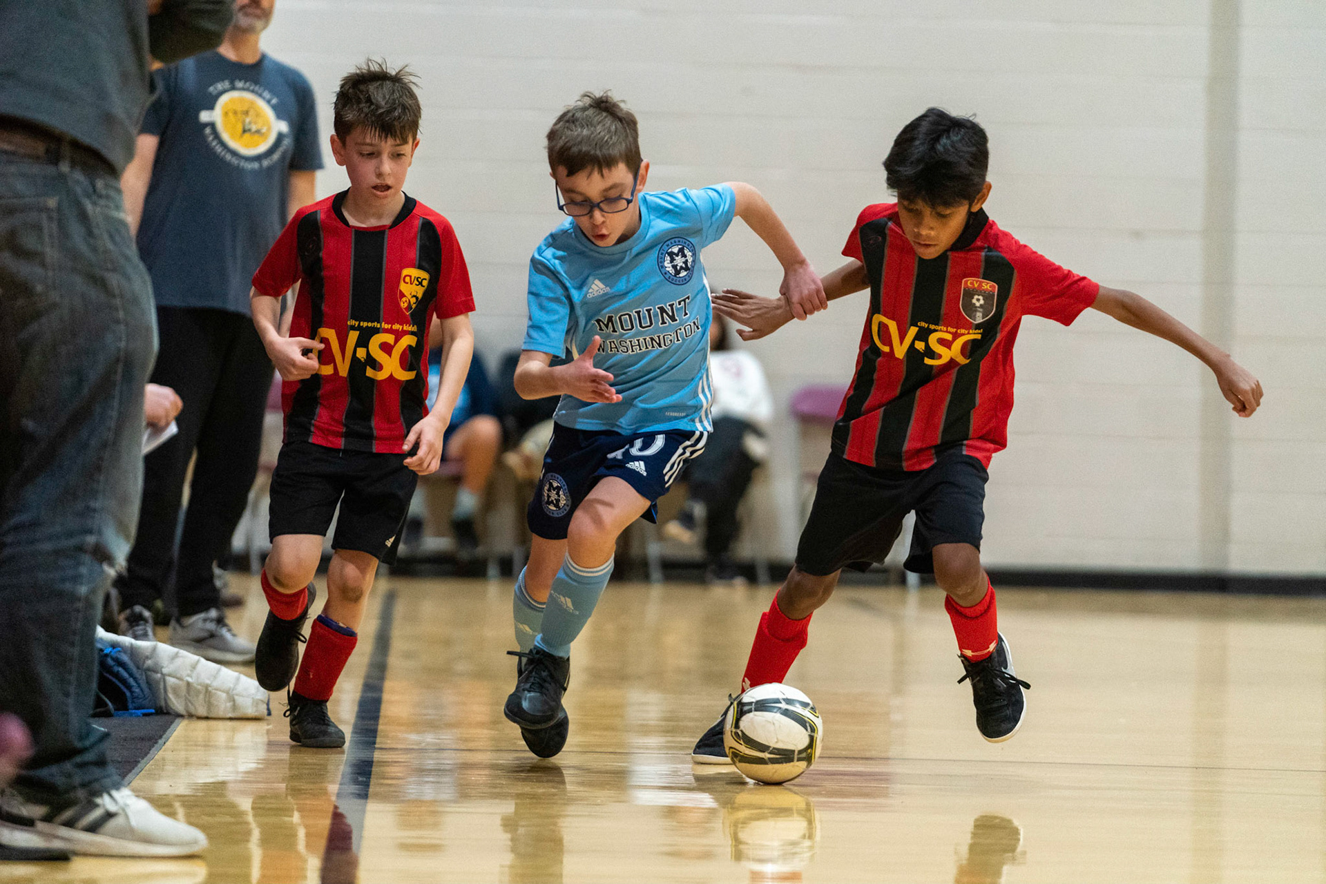 Jonah makes his way up the sideline in the first half of the Mt. Washington Soccer 22/23 11-3 victory over  Charles Village.