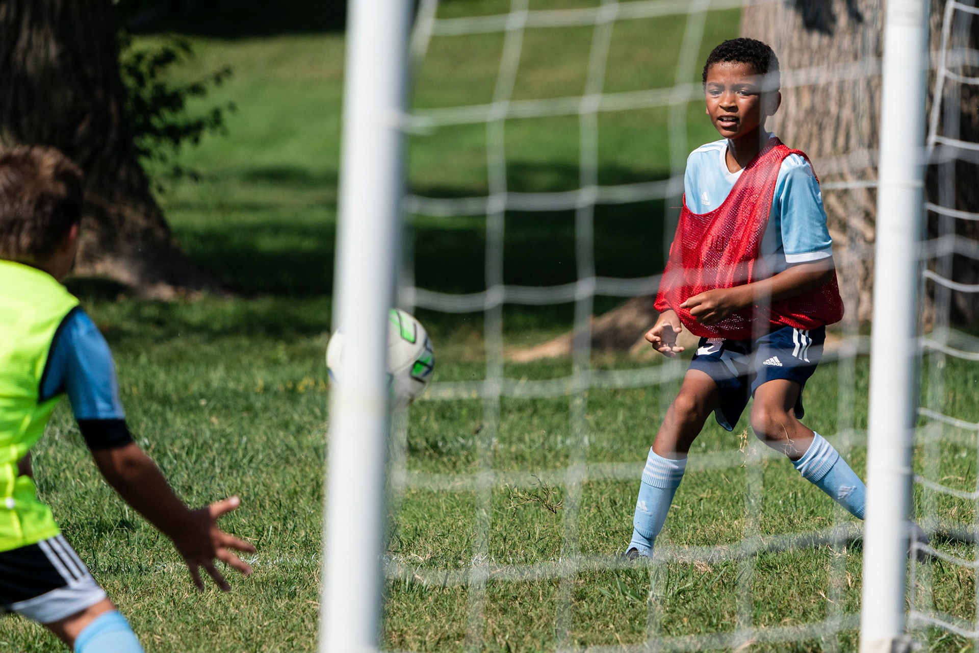 The Mt. Washington U10 Travel soccer team defeats 4-2 St. Philip Neri.