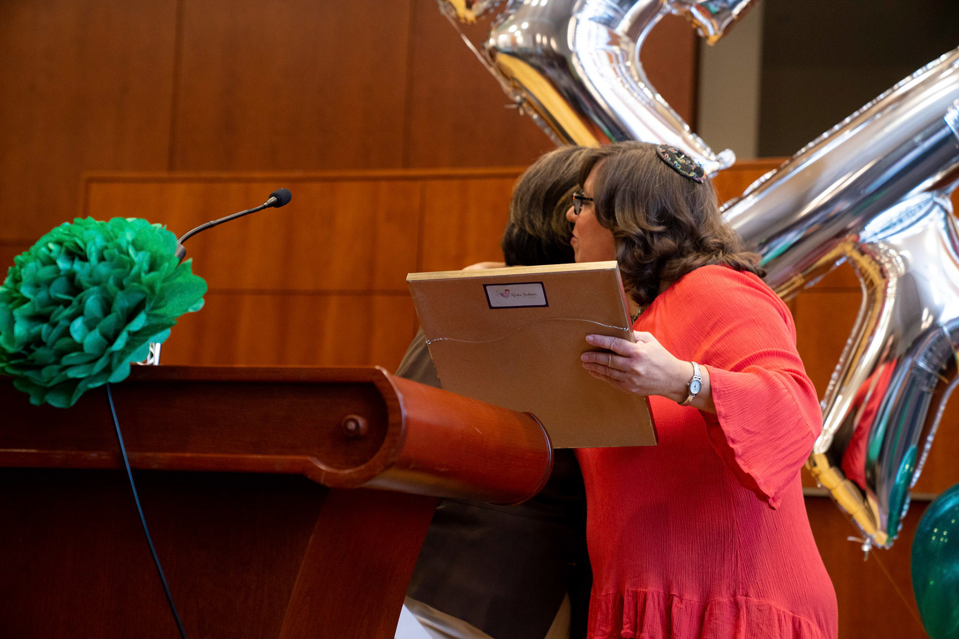 Chizuk Amuno celebrates Rabbi Debbie Wechsler’s 20th anniversary on Sunday, October, 27, 2019.