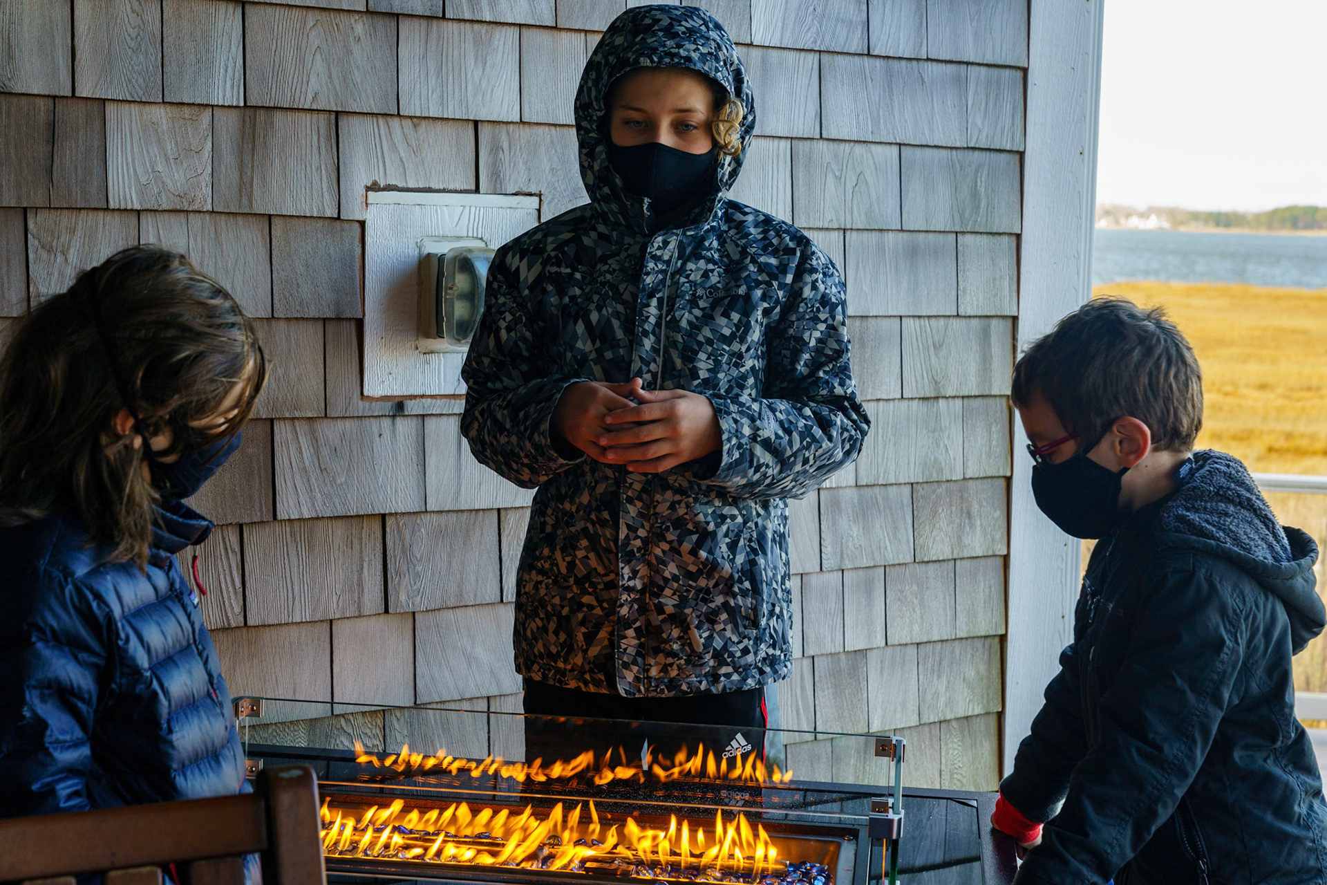 New Year’s trip to the beach. Playing at the beach. Buried little ones.
