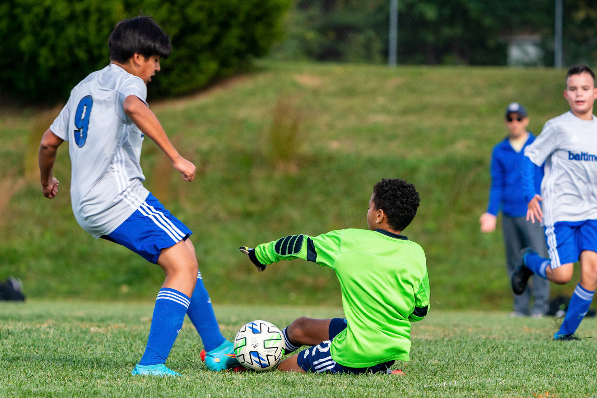 Austen bravely closes down on the threat on goal in Mt. Washington Boy 12 travel team’s 2-1 win over the Baltimore Bays on October 8, 2022.