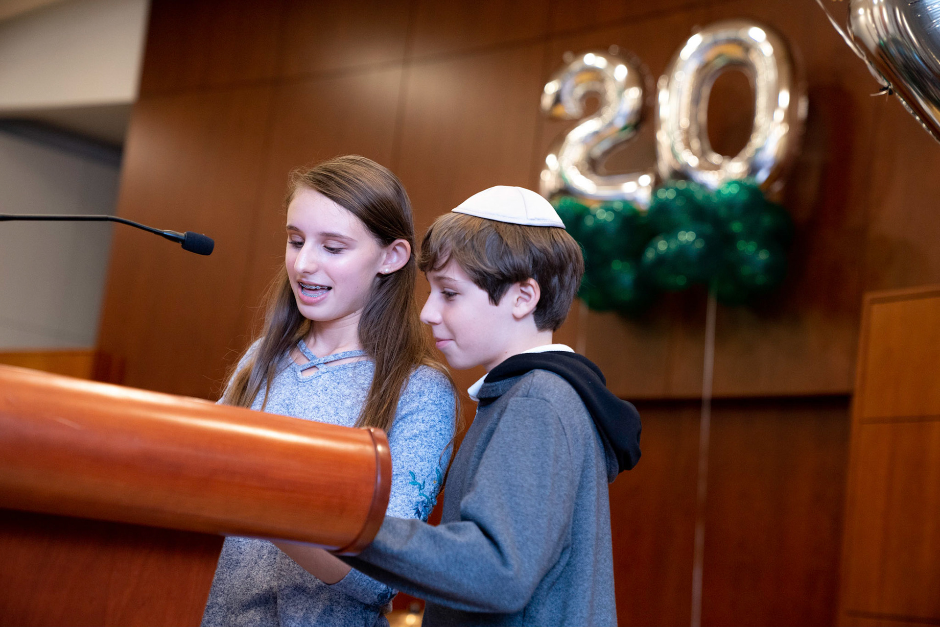 Chizuk Amuno celebrates Rabbi Debbie Wechsler’s 20th anniversary on Sunday, October, 27, 2019.