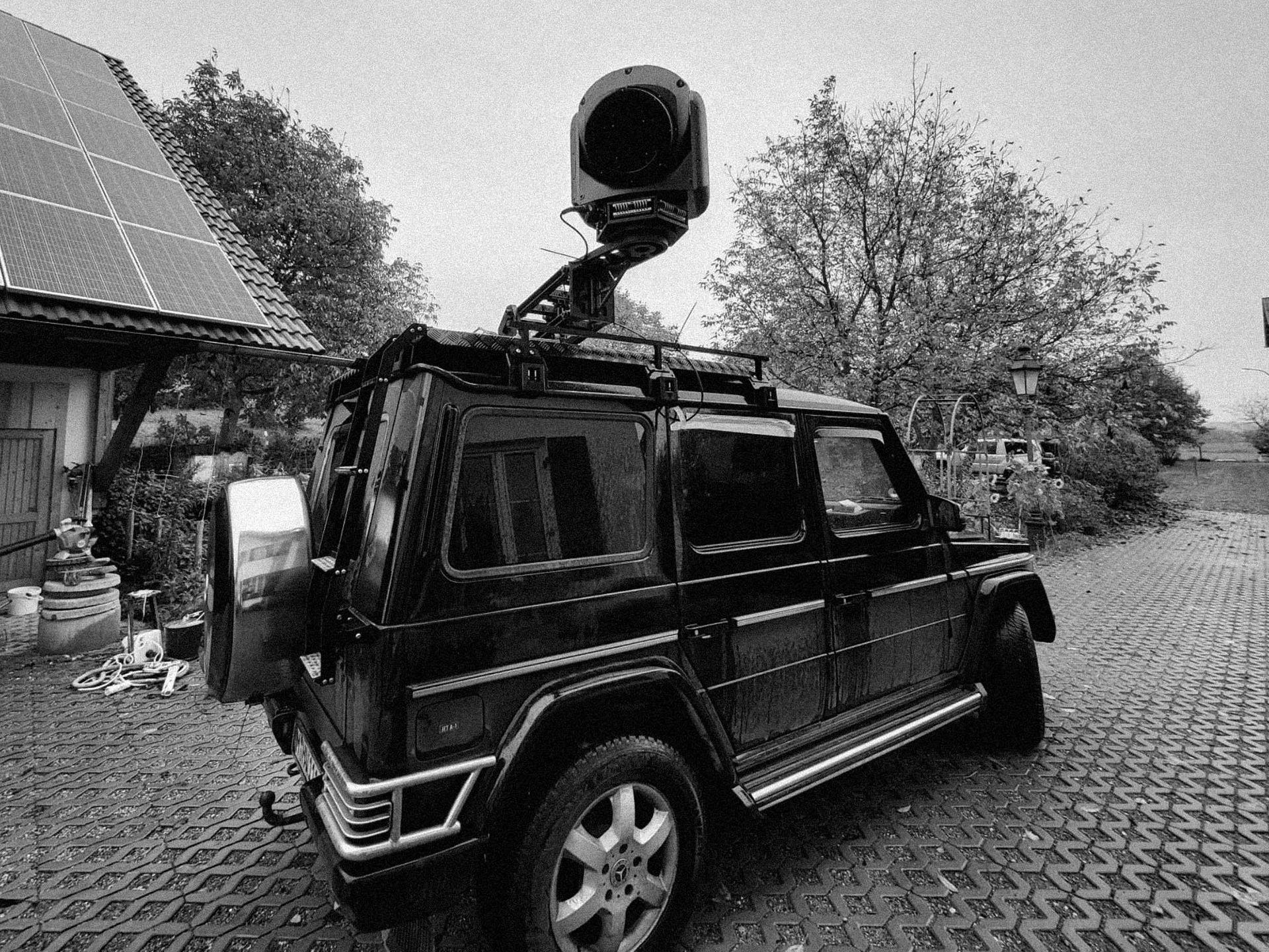 AX18 Gimbal on a car