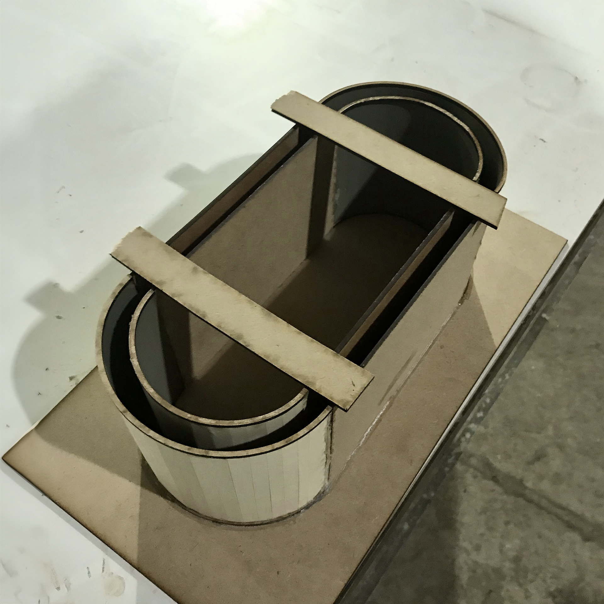 FIBERBOARD MOLD