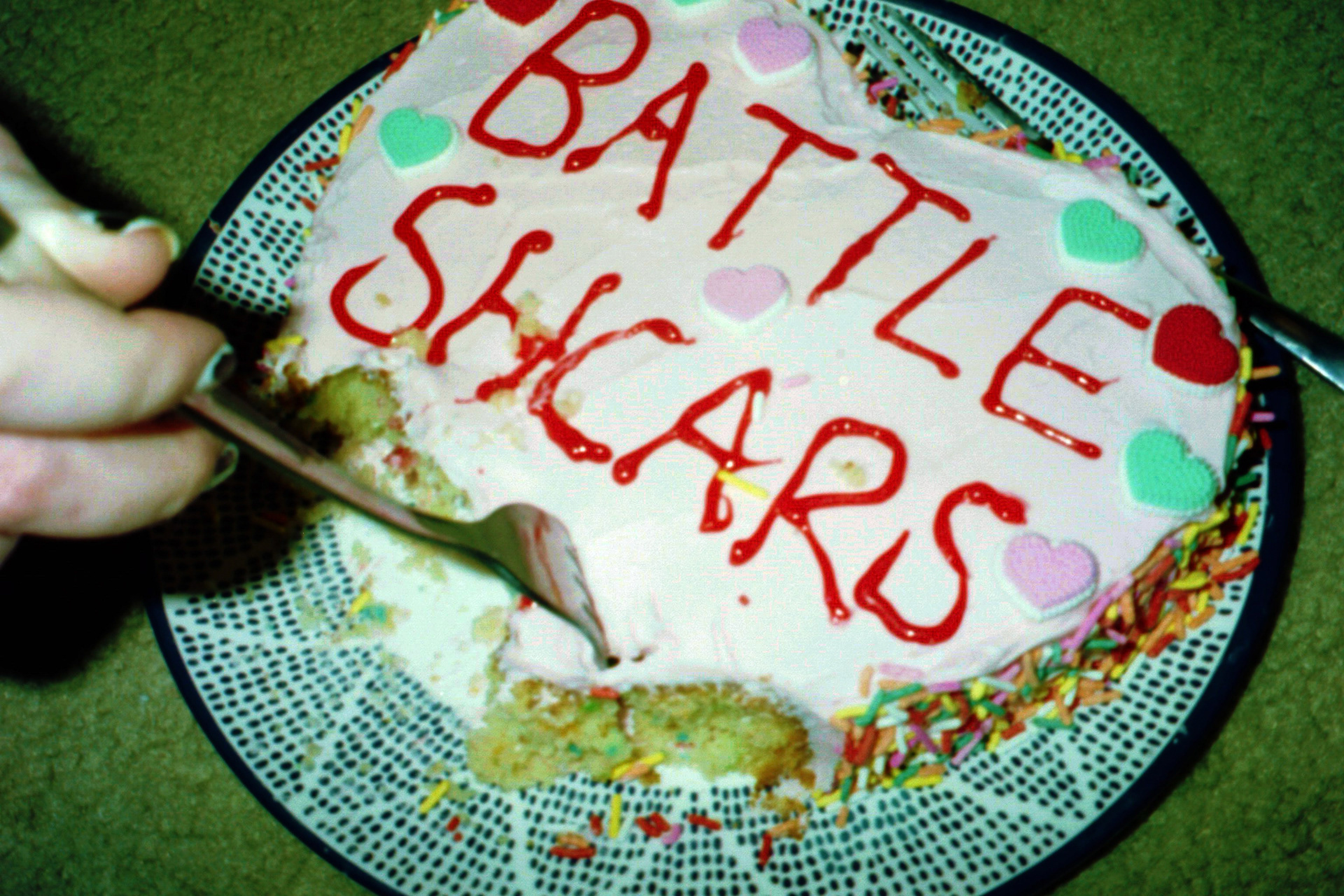 eating the jasper from twilight cake