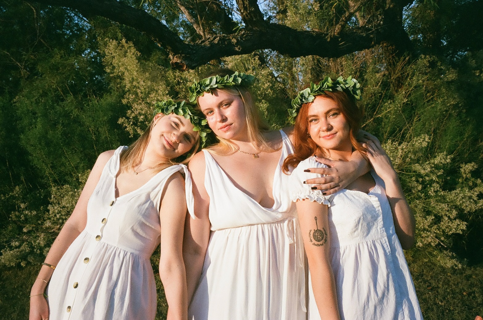 reghan, leslie & riann: may queens