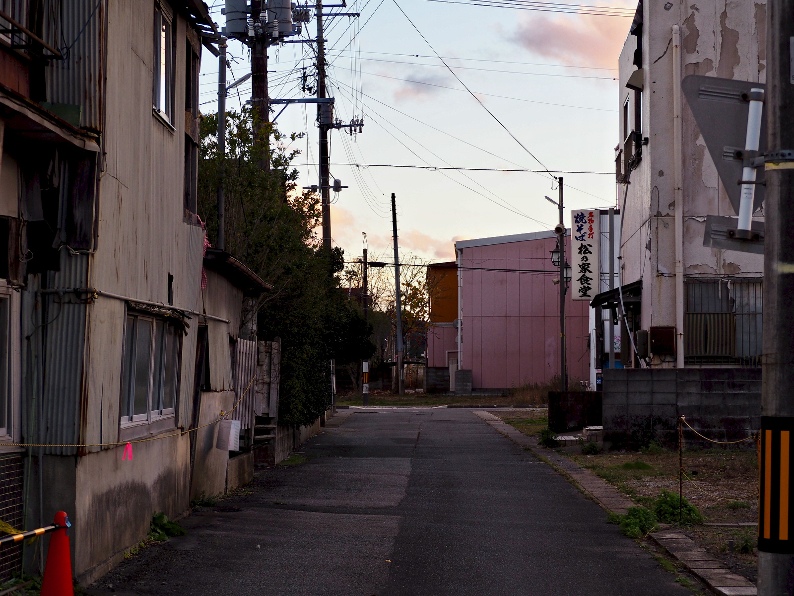 どこもかしこも解体され、これも貴重な記録となった。