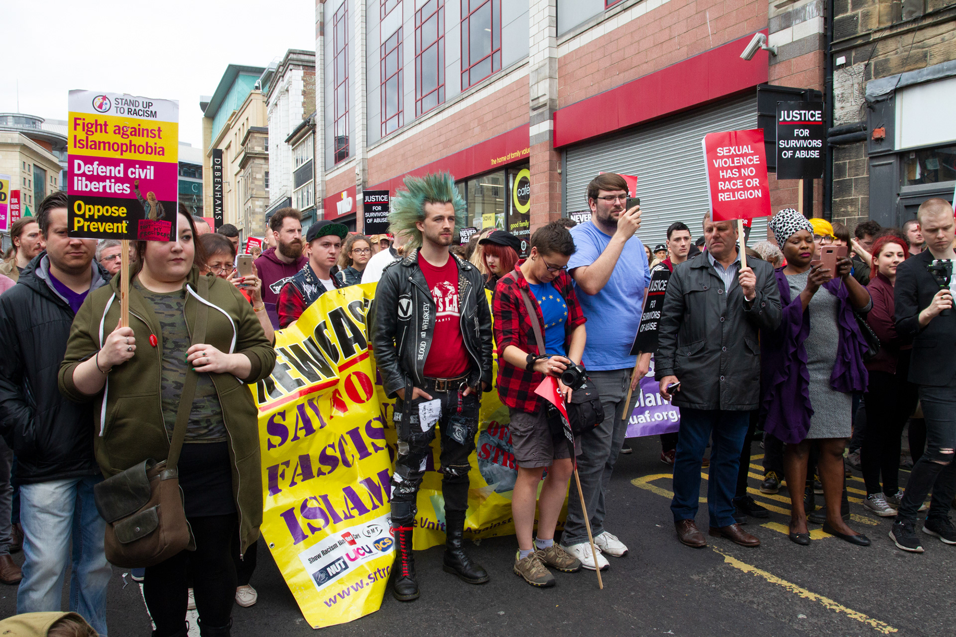 Anti-Anti- EDL Rally 09-09-2017 Newcastle EDL Rally 09-09-2017