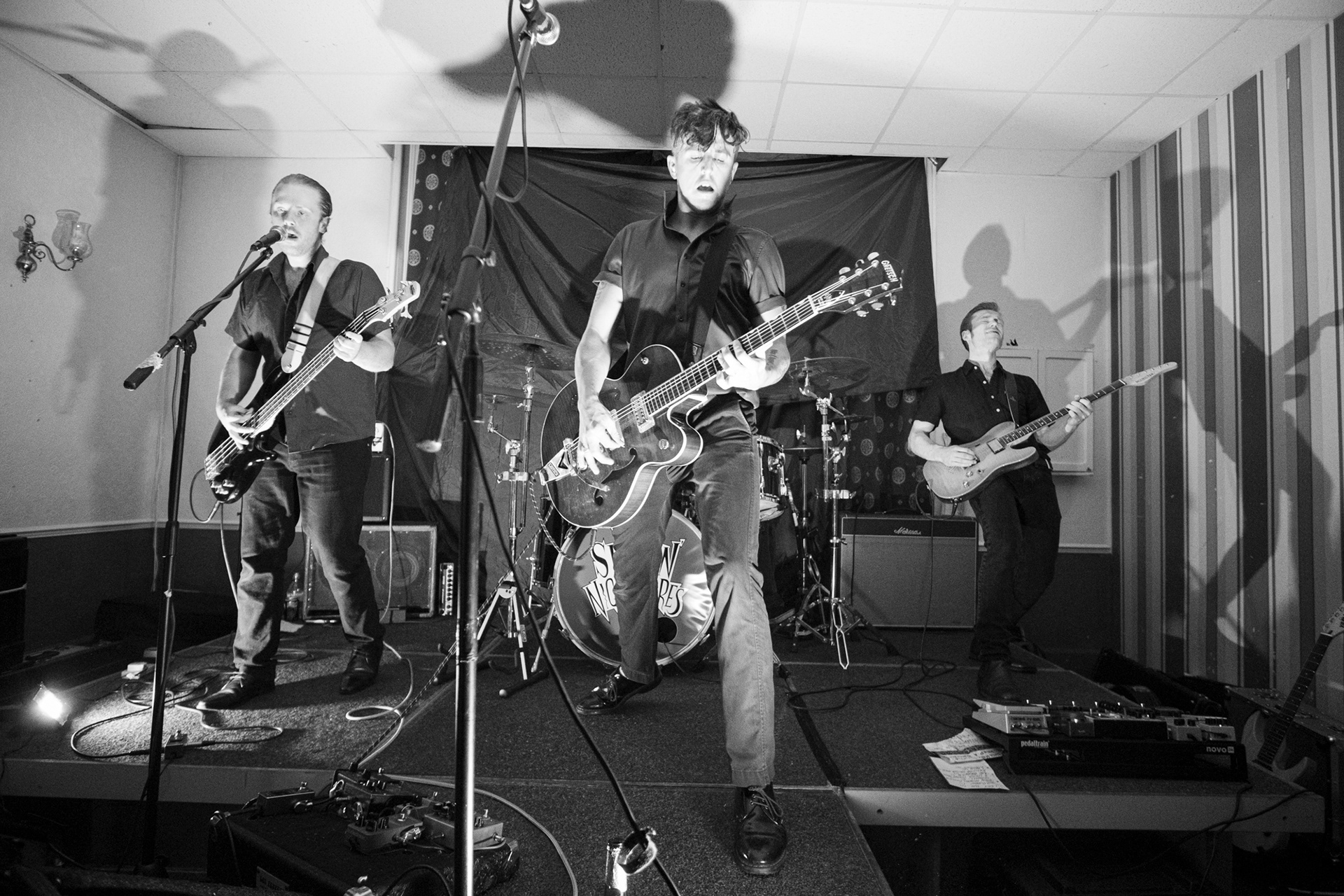 The Shakin Nightmares, Saltburn House