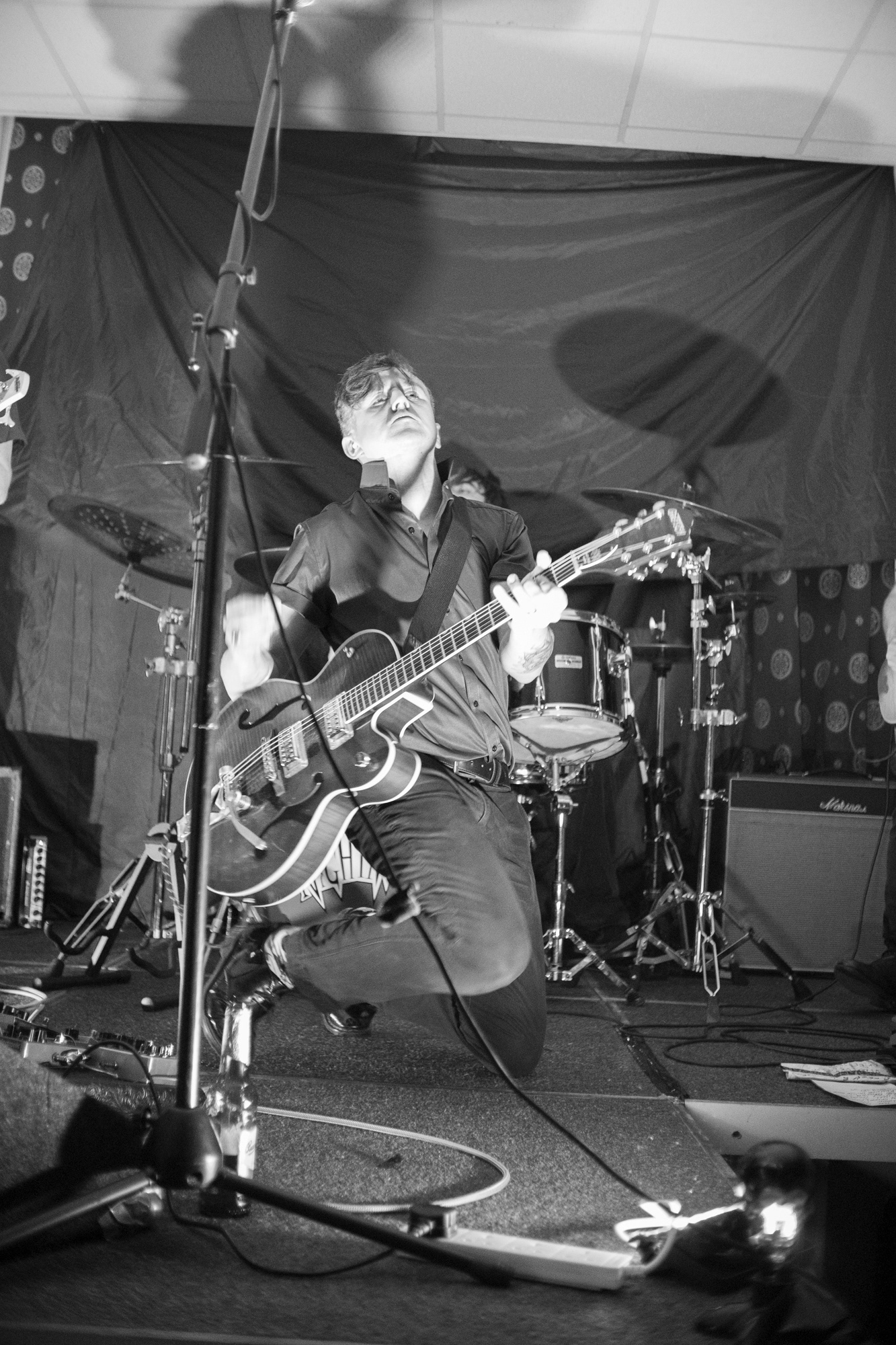 The Shakin Nightmares, Saltburn House