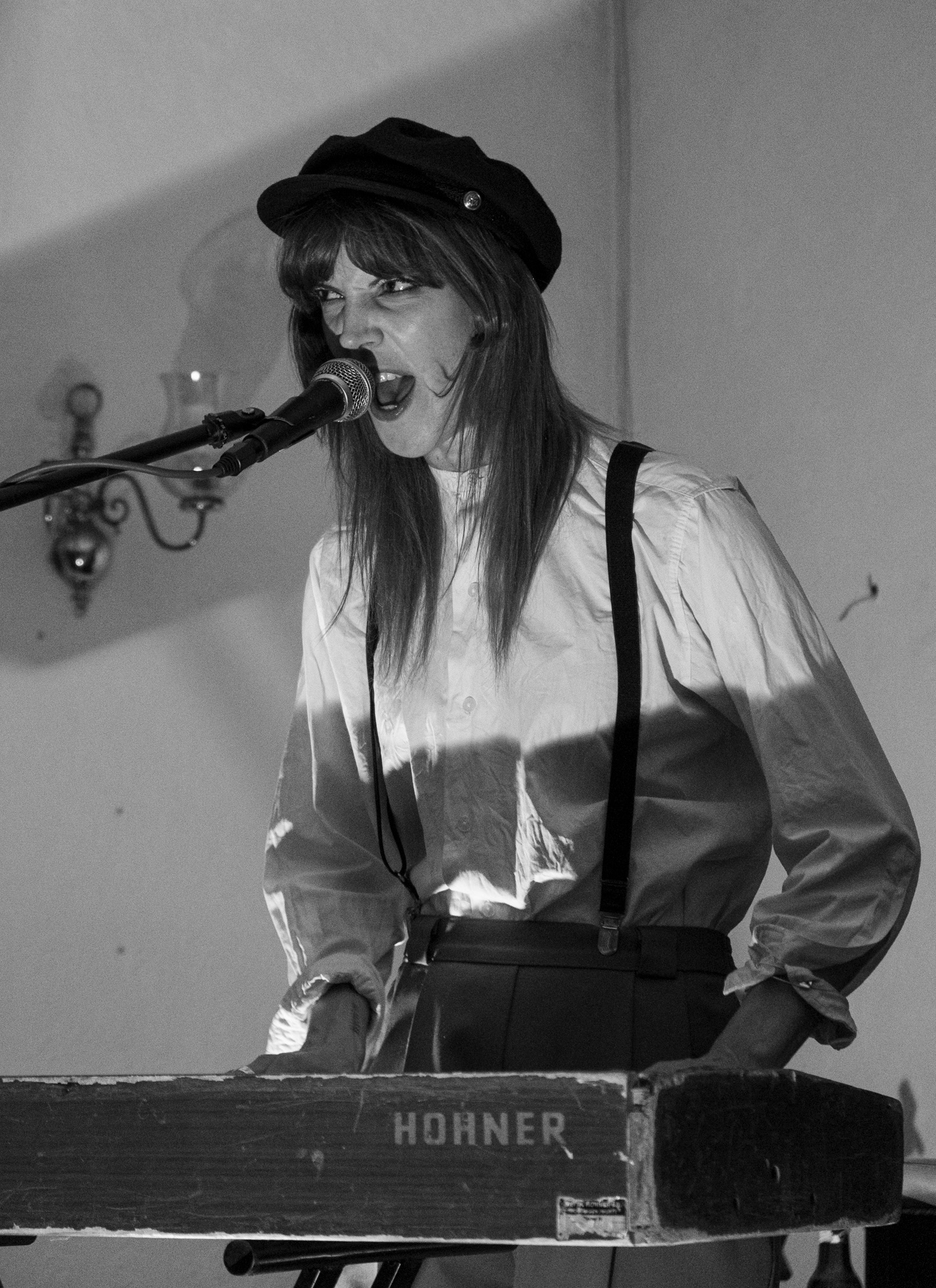 Tuppeny Bunters, Saltburn House
