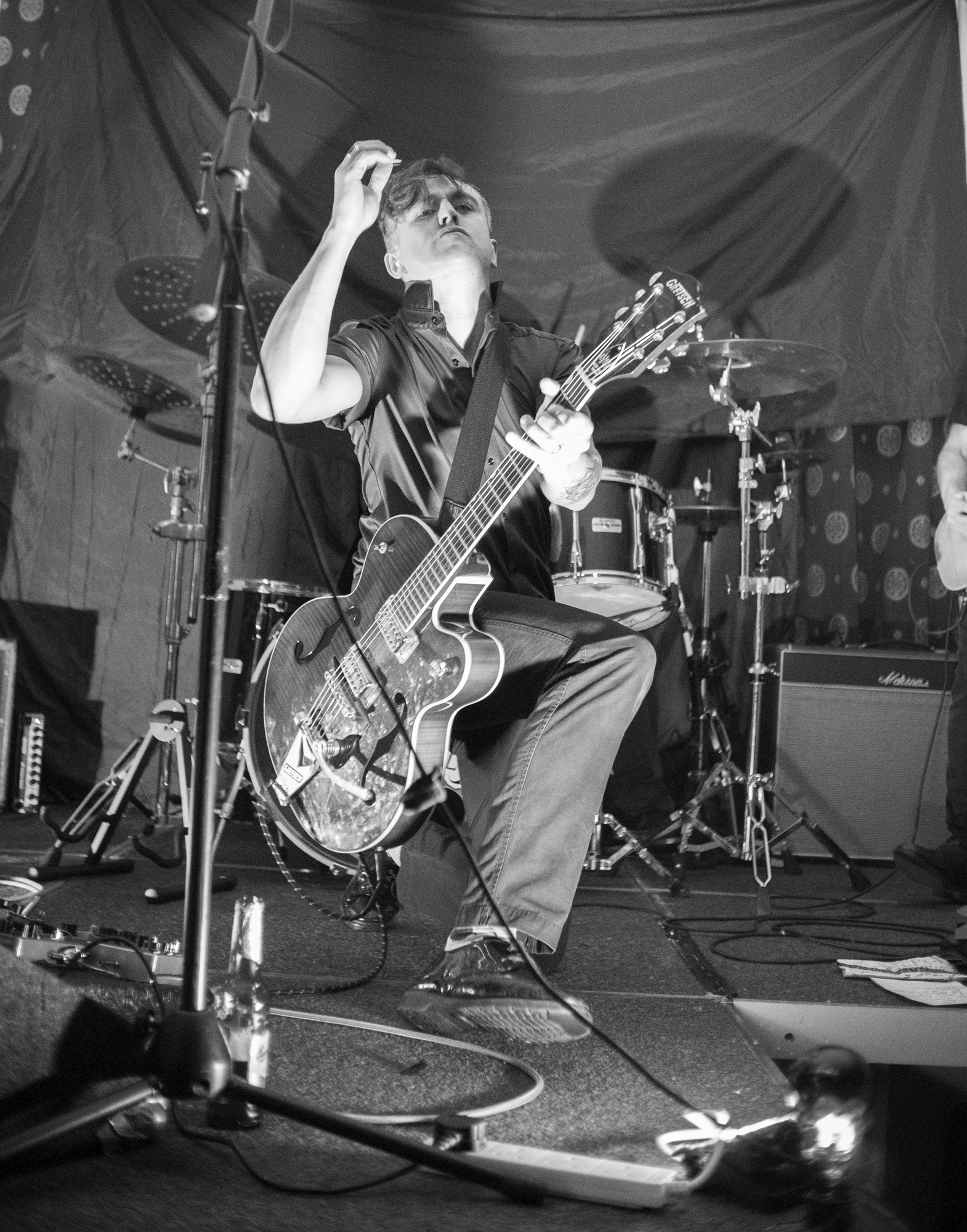 The Shakin Nightmares, Saltburn House