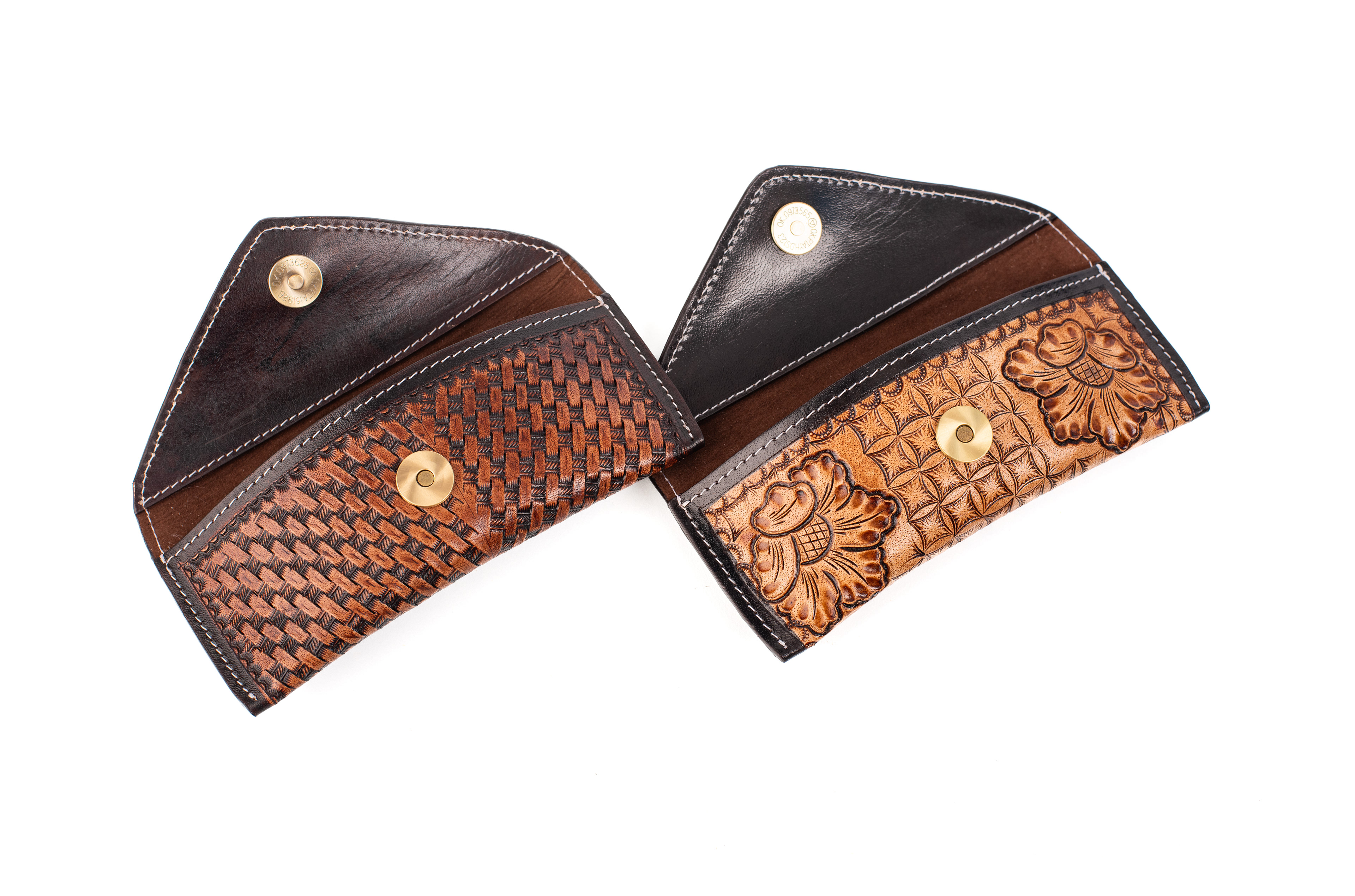 E-commerce ready image of leather bags with white background by professional product photographer in Mumbai