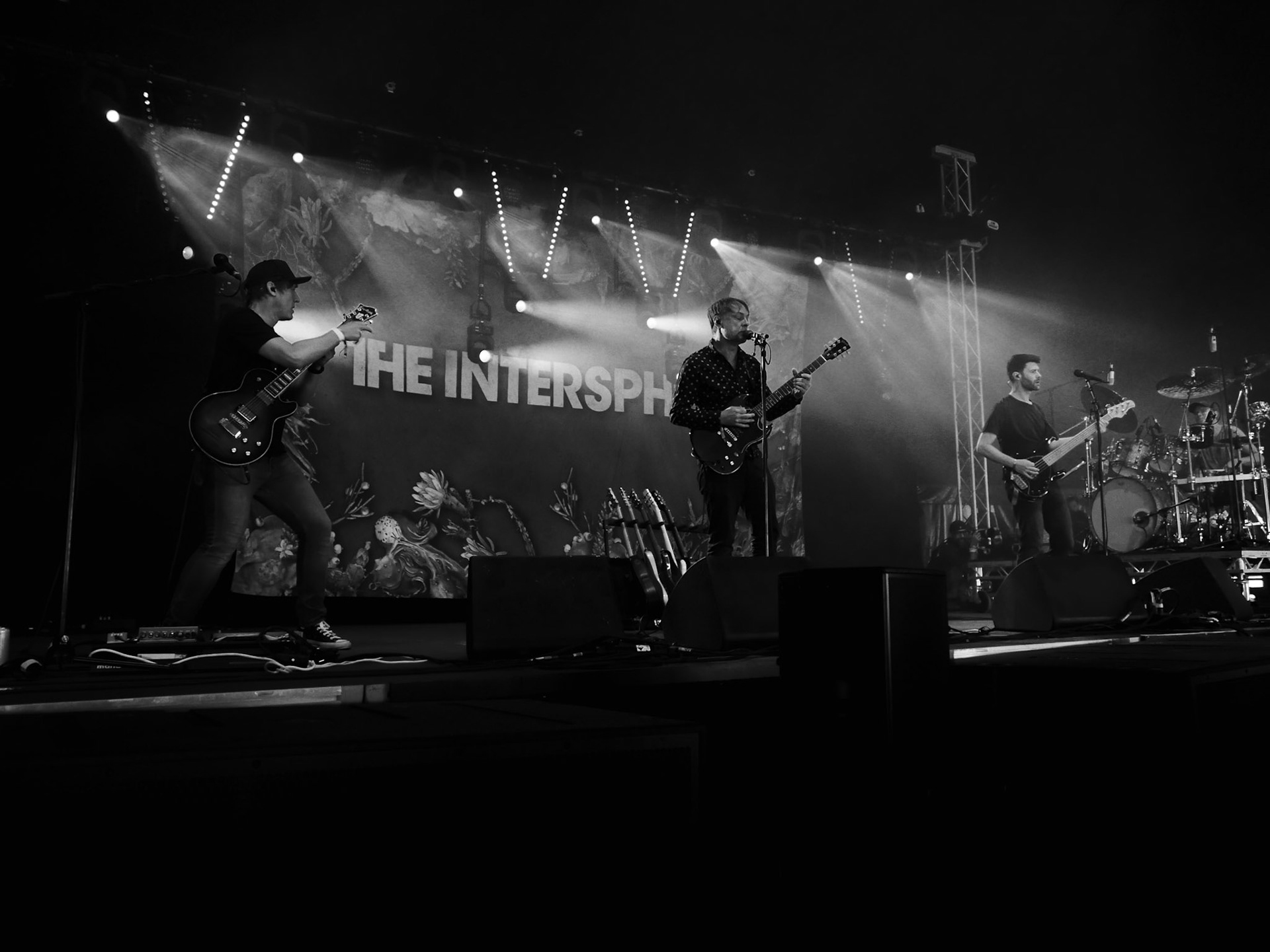 The Intersphere