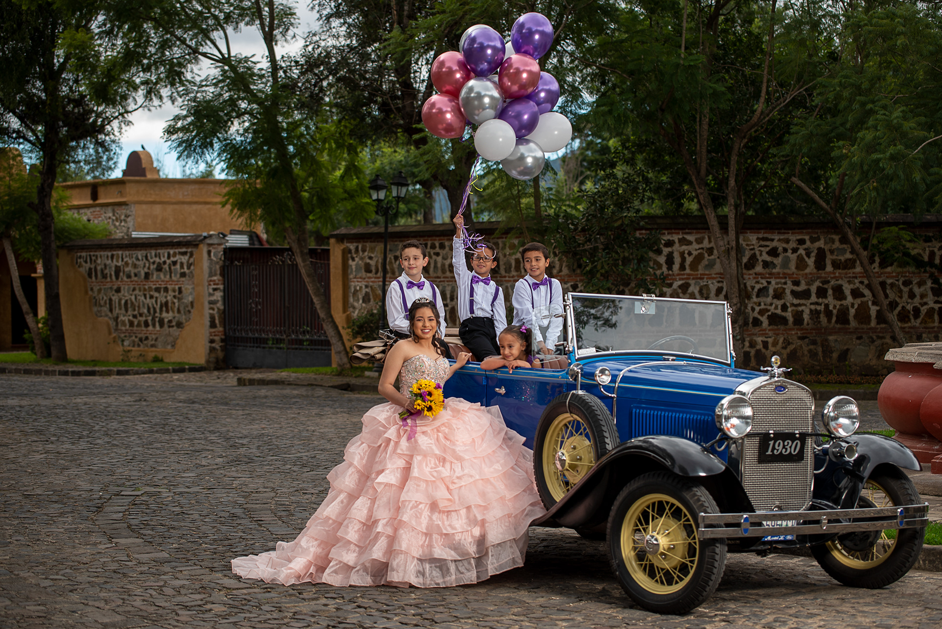 sesión de fotos de quinceañera en Finca Filadelfia, Antigua Guatemala