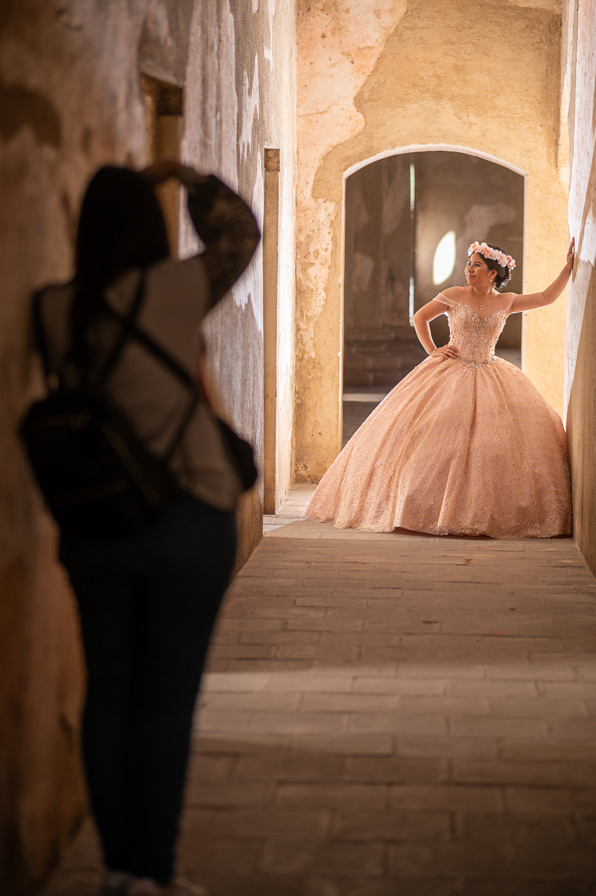 Nora en sesión de  años en Ruinas de Santa Clara