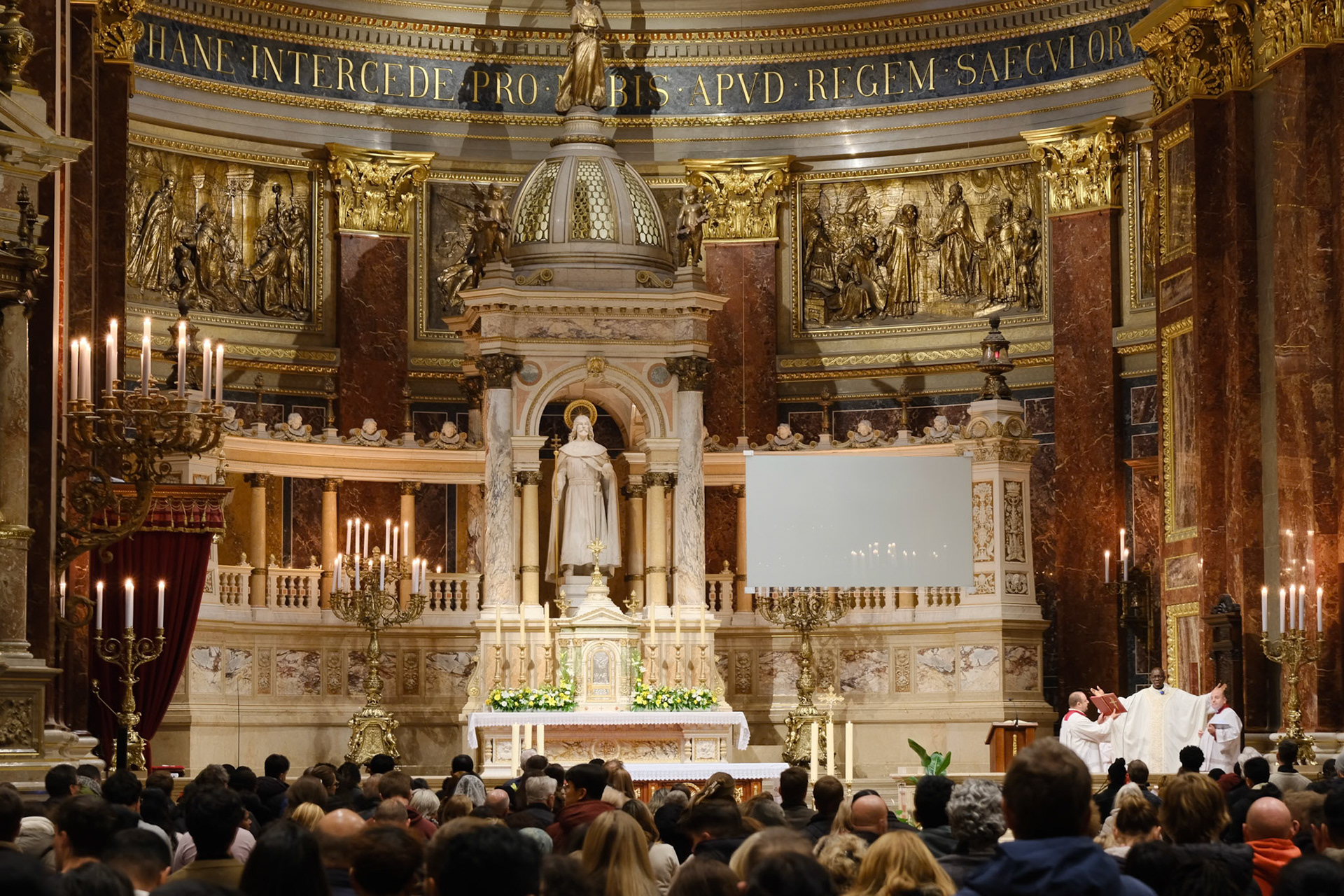 St Stephen's Basilica Budapest | Stuart Marra · The Opulent Explorer®