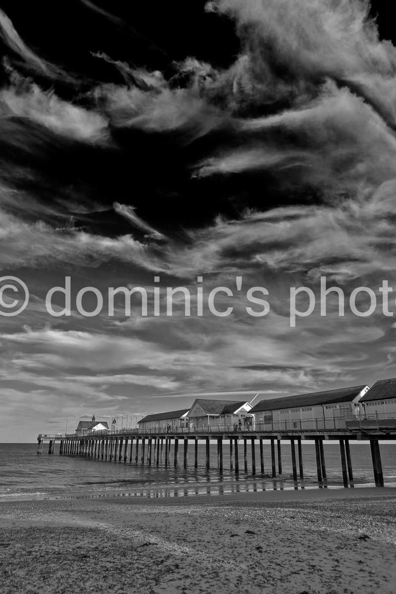 southwold pier sky 4