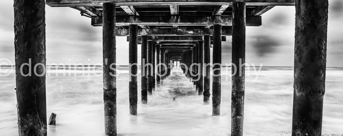 underpier bw