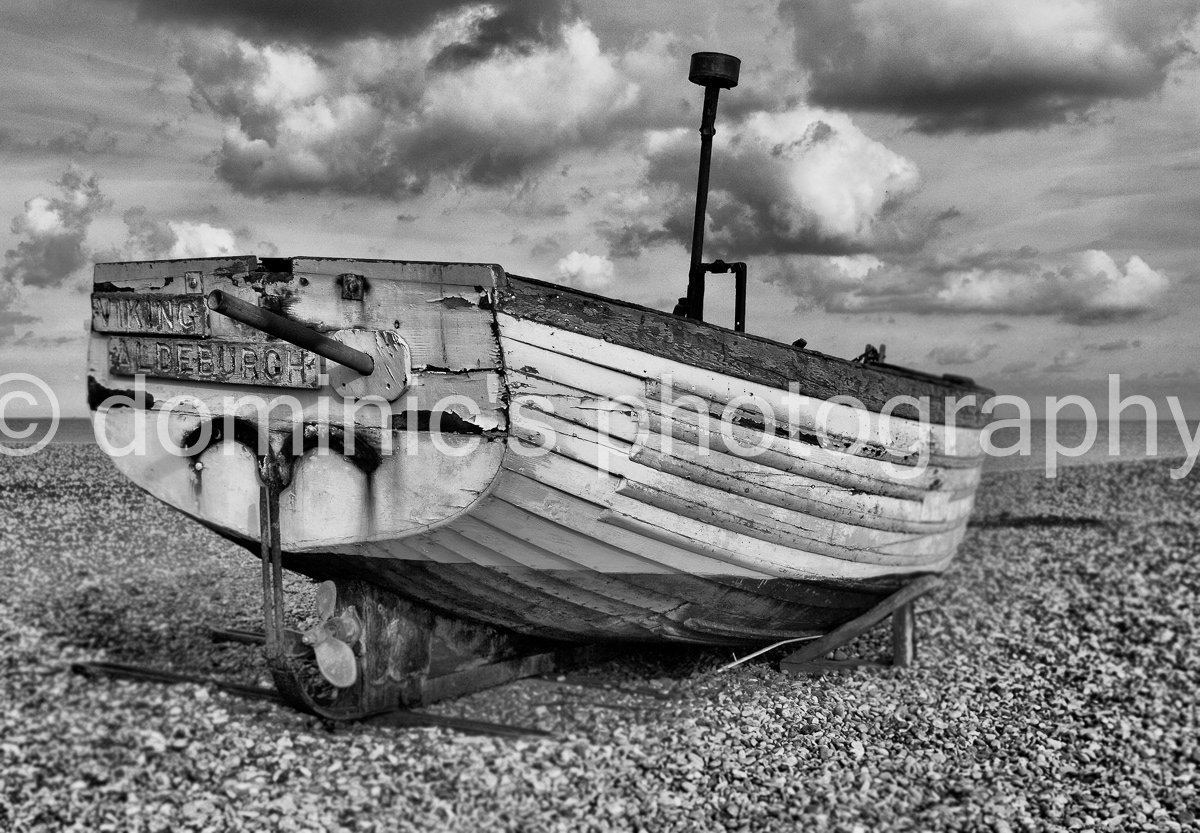 aldeburgh boat 1 bw