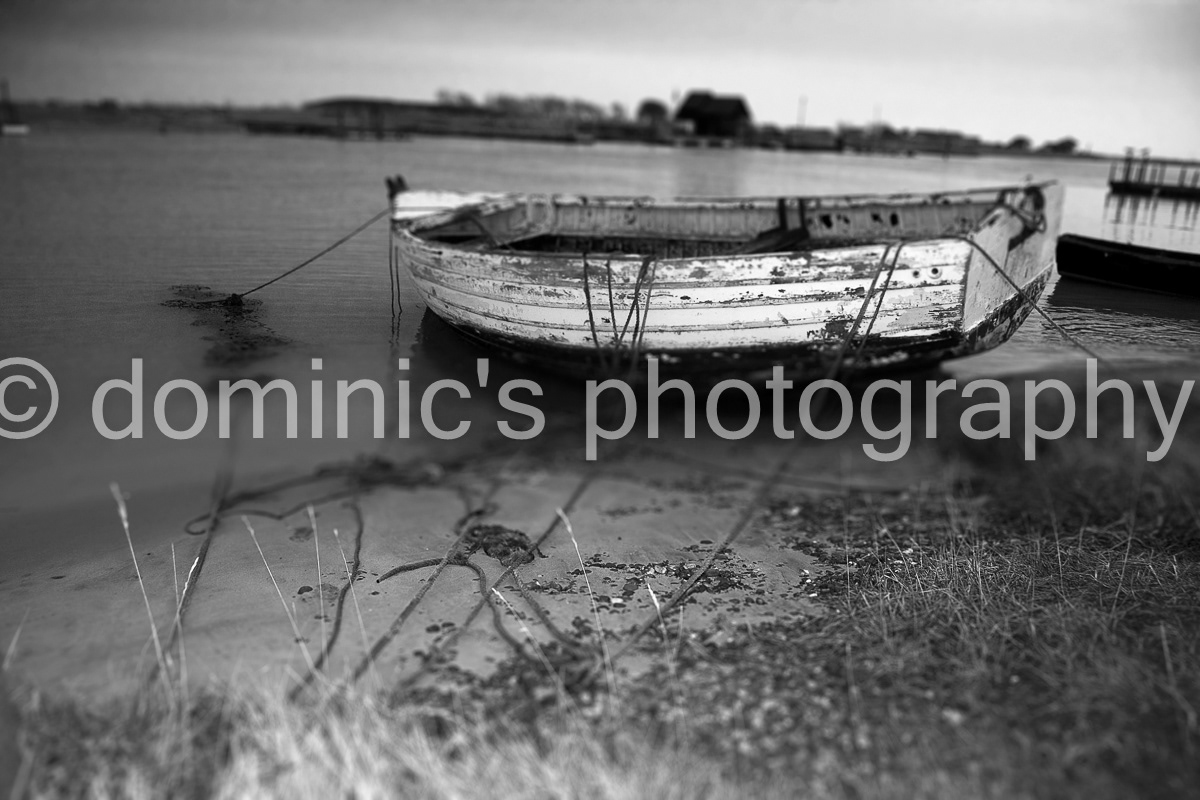 walberswick boat bw