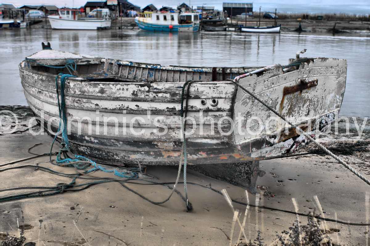 walberswick boat colourised
