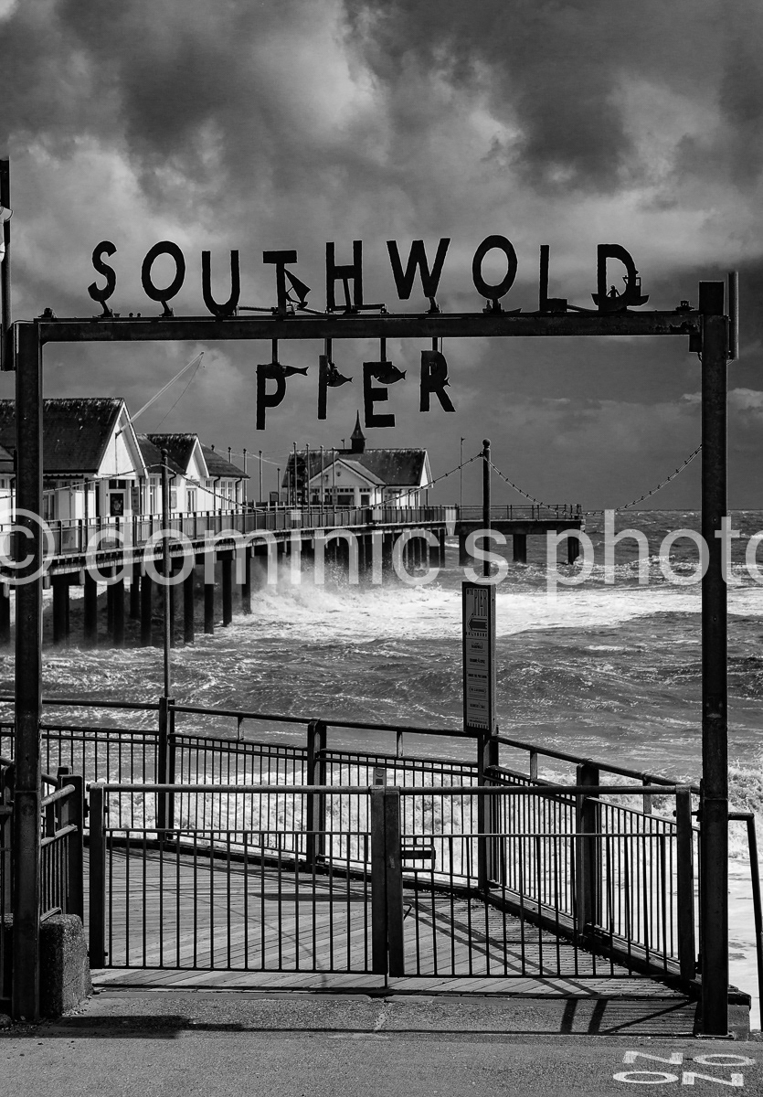 pier sign bw