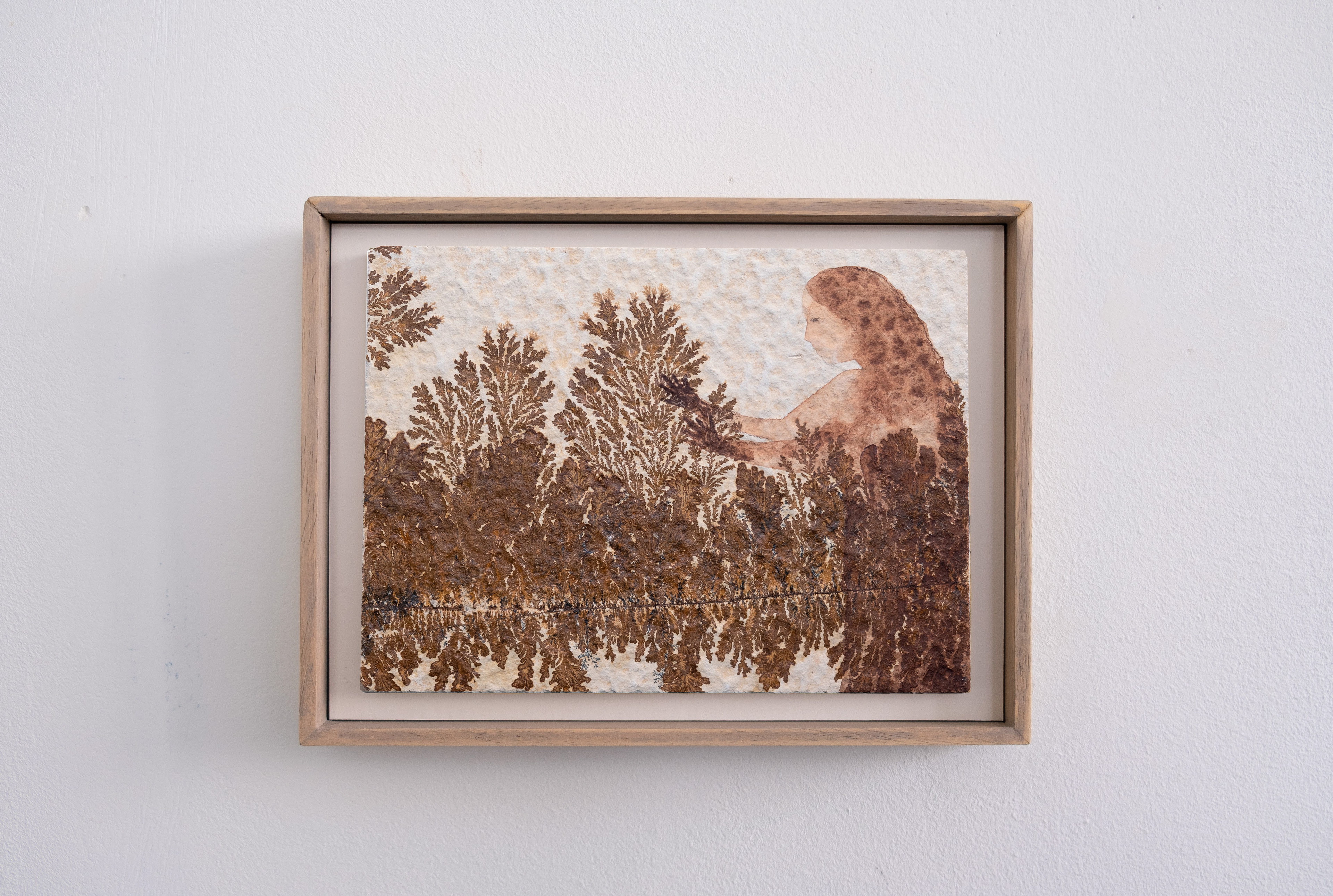 Aux pieds des arbres XVIII (2026) - Aquarelle sur pierre - 13 x 18 cm