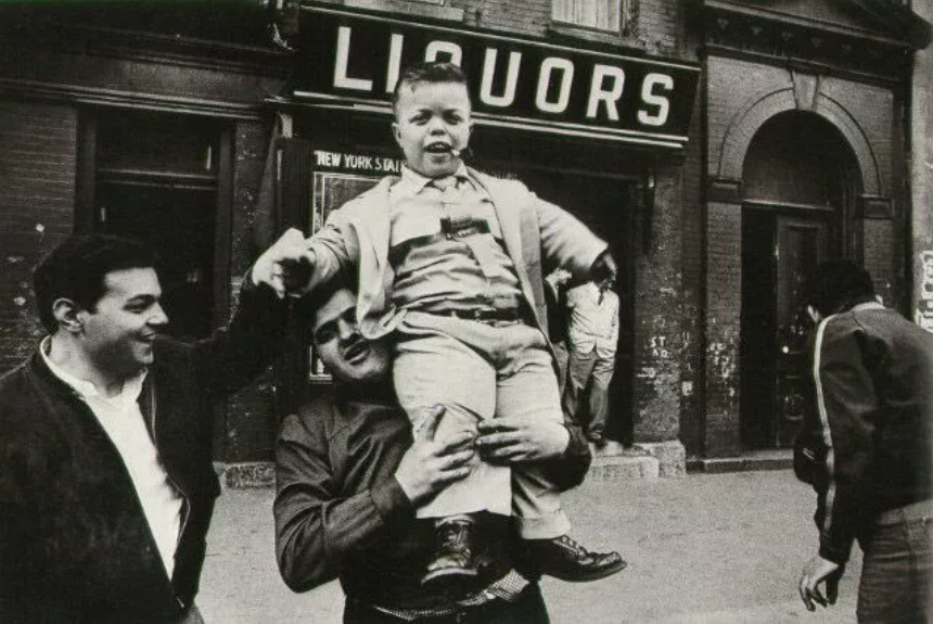 William Klein. Little Italy, New York. (1955)